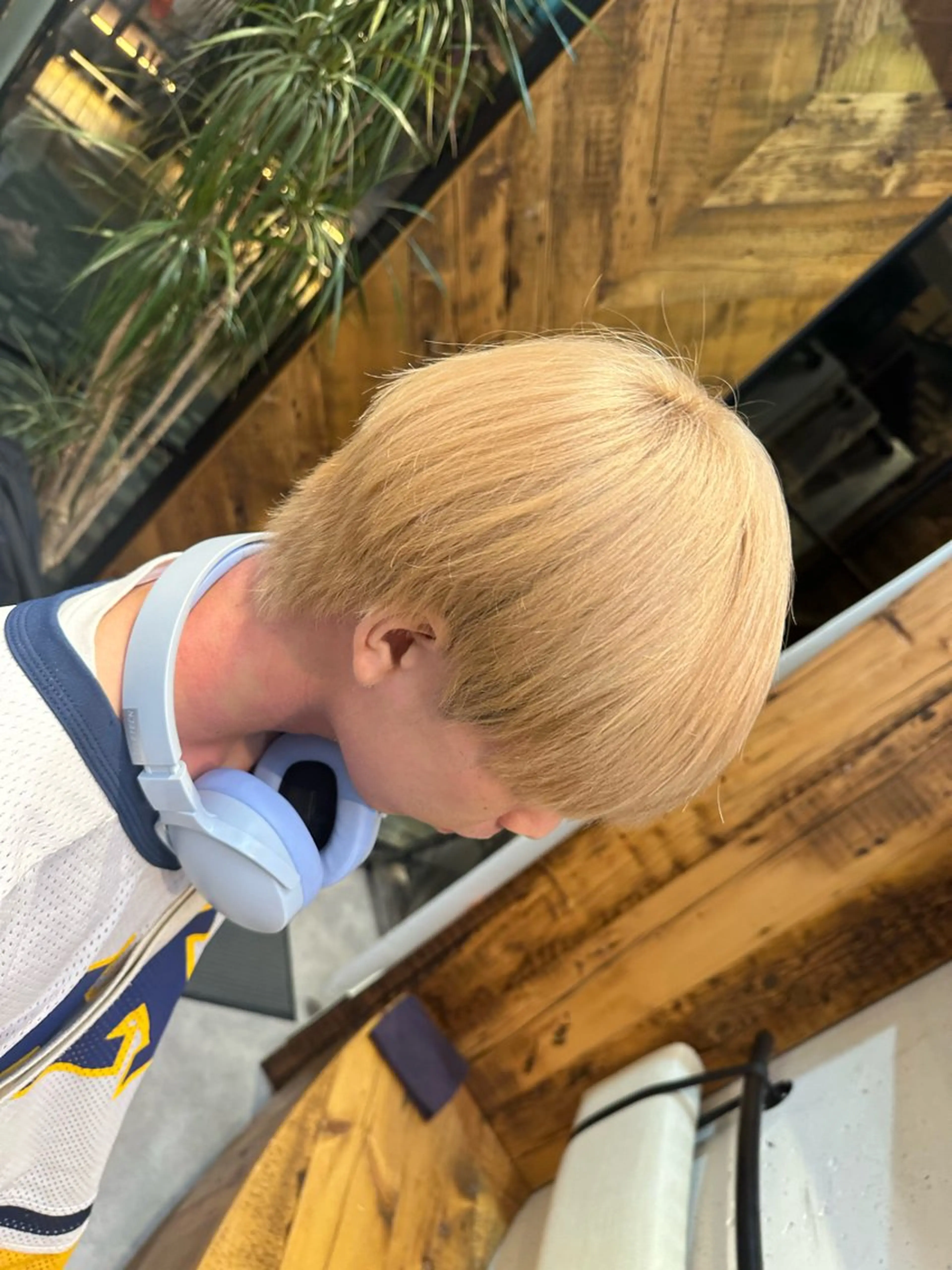 カット&ブリーチ&カラー&前処理トリートメントの写真