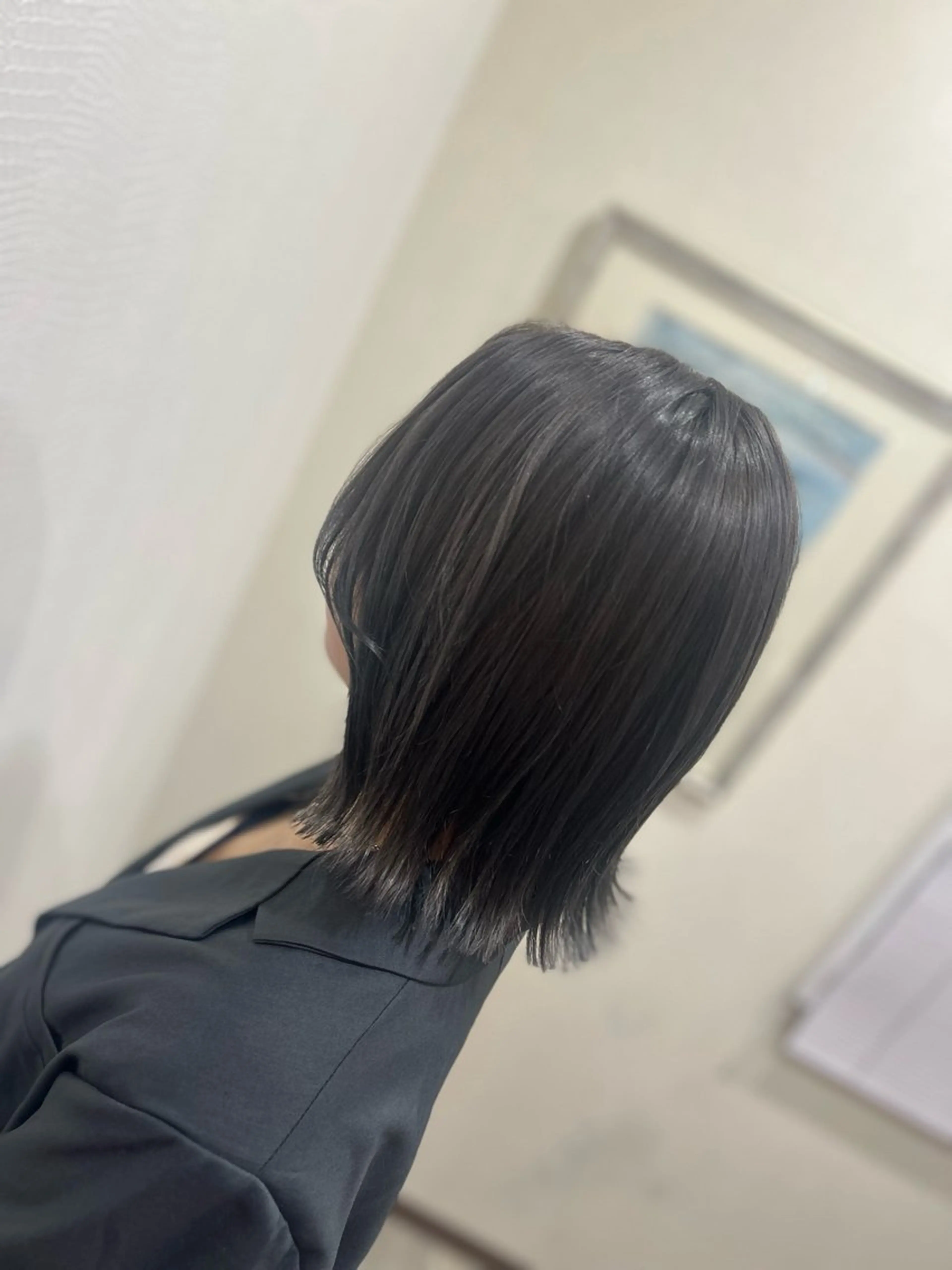 【サラツヤ髪✨】カット+全頭ケアブリーチ+髪質改善カラーの写真