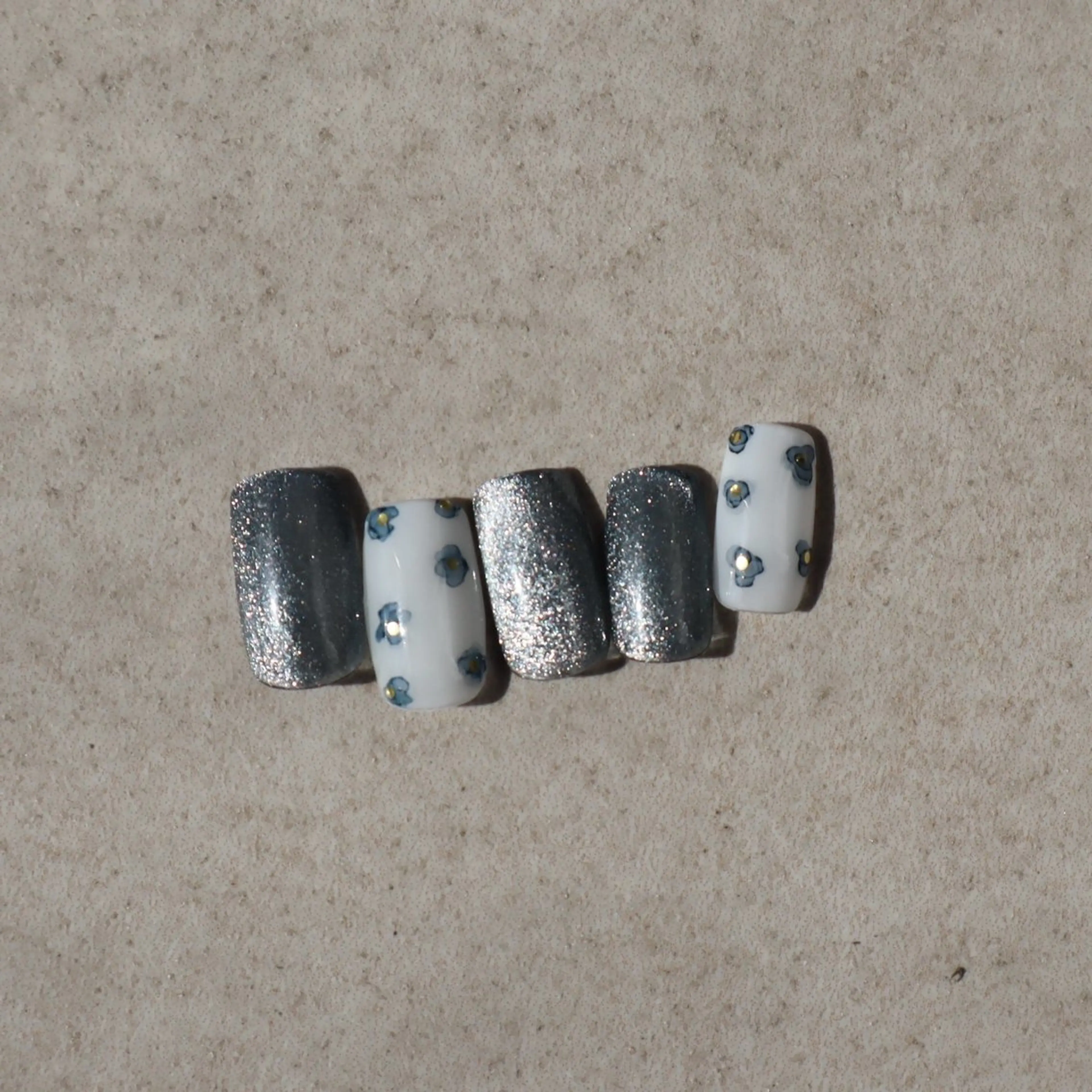 ネイル Y Harunaのネイルデザイン