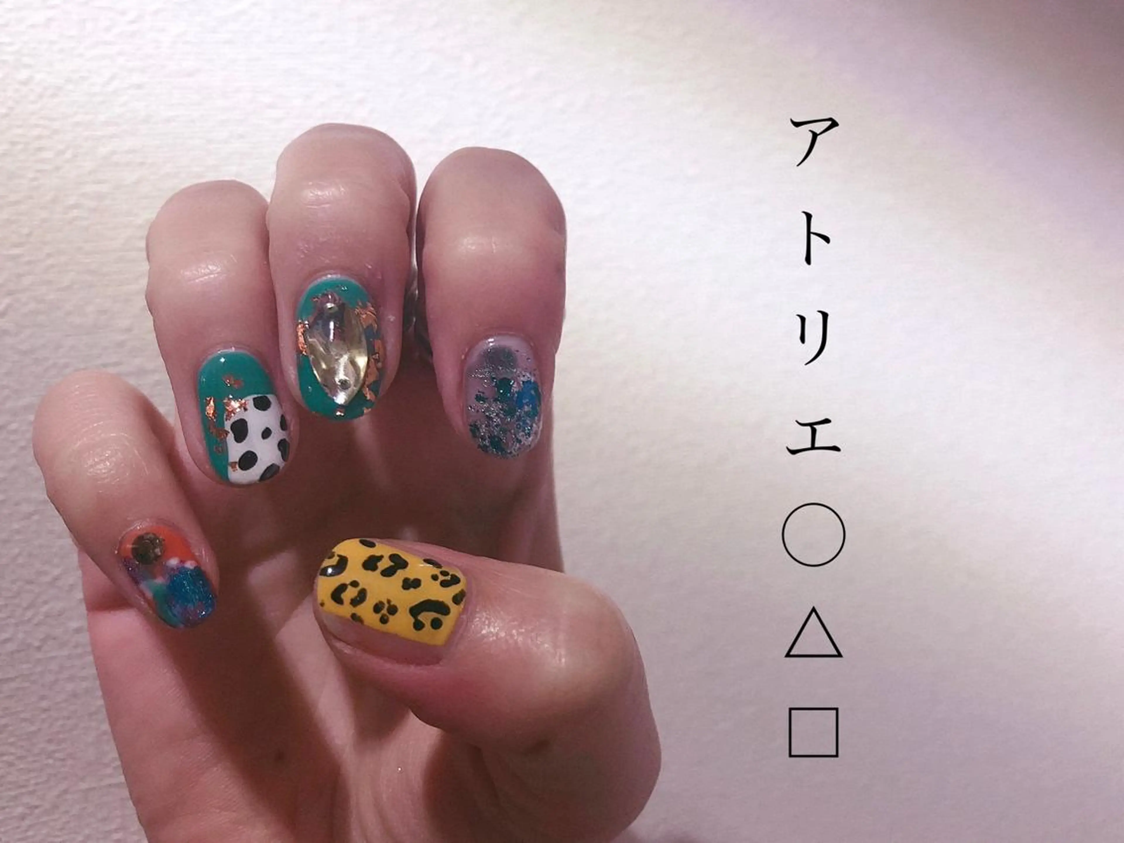 ネイル ハンドネイル アトリエ ○△□のネイルデザイン