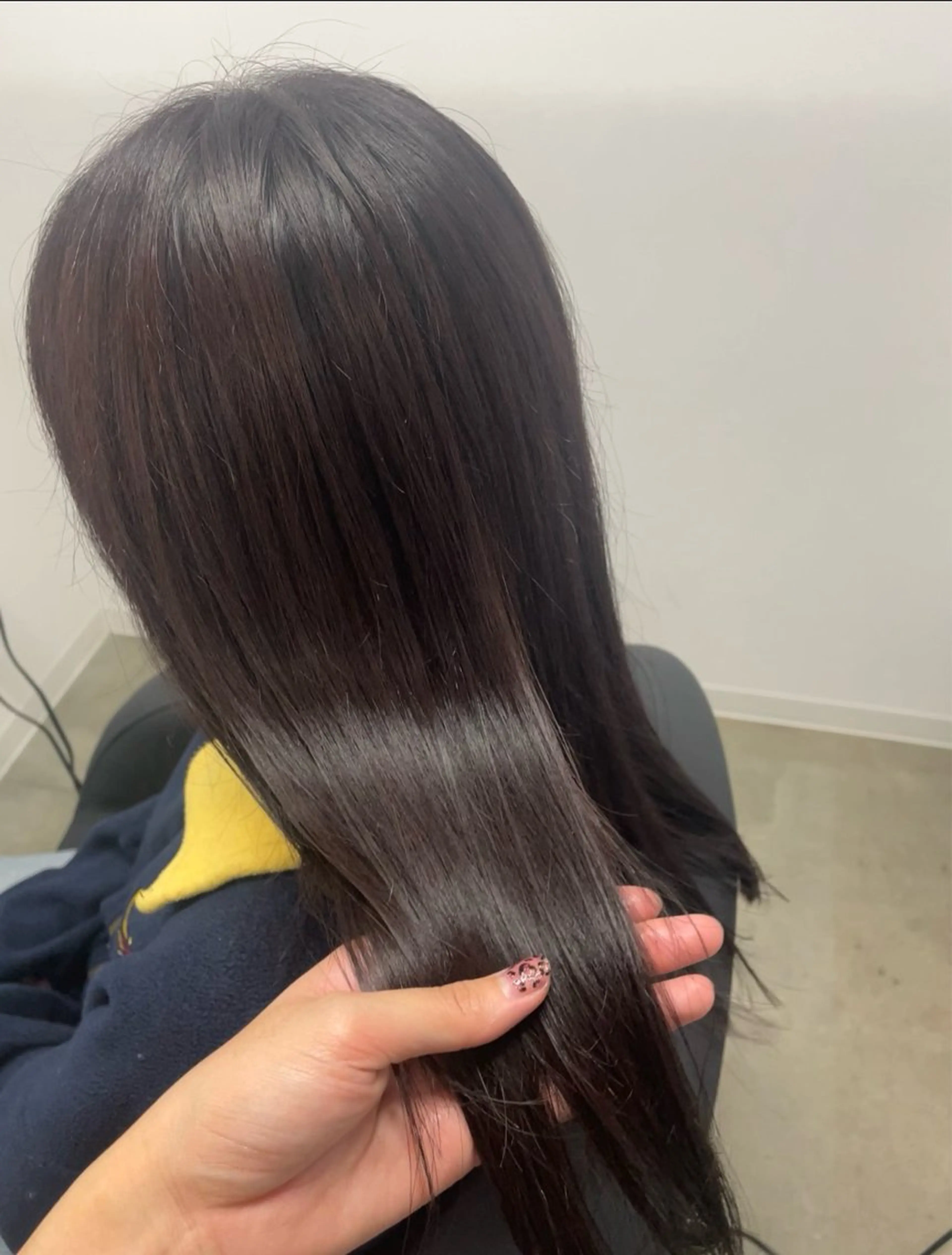 ロング カラー 菅野 萌愛のヘアスタイル