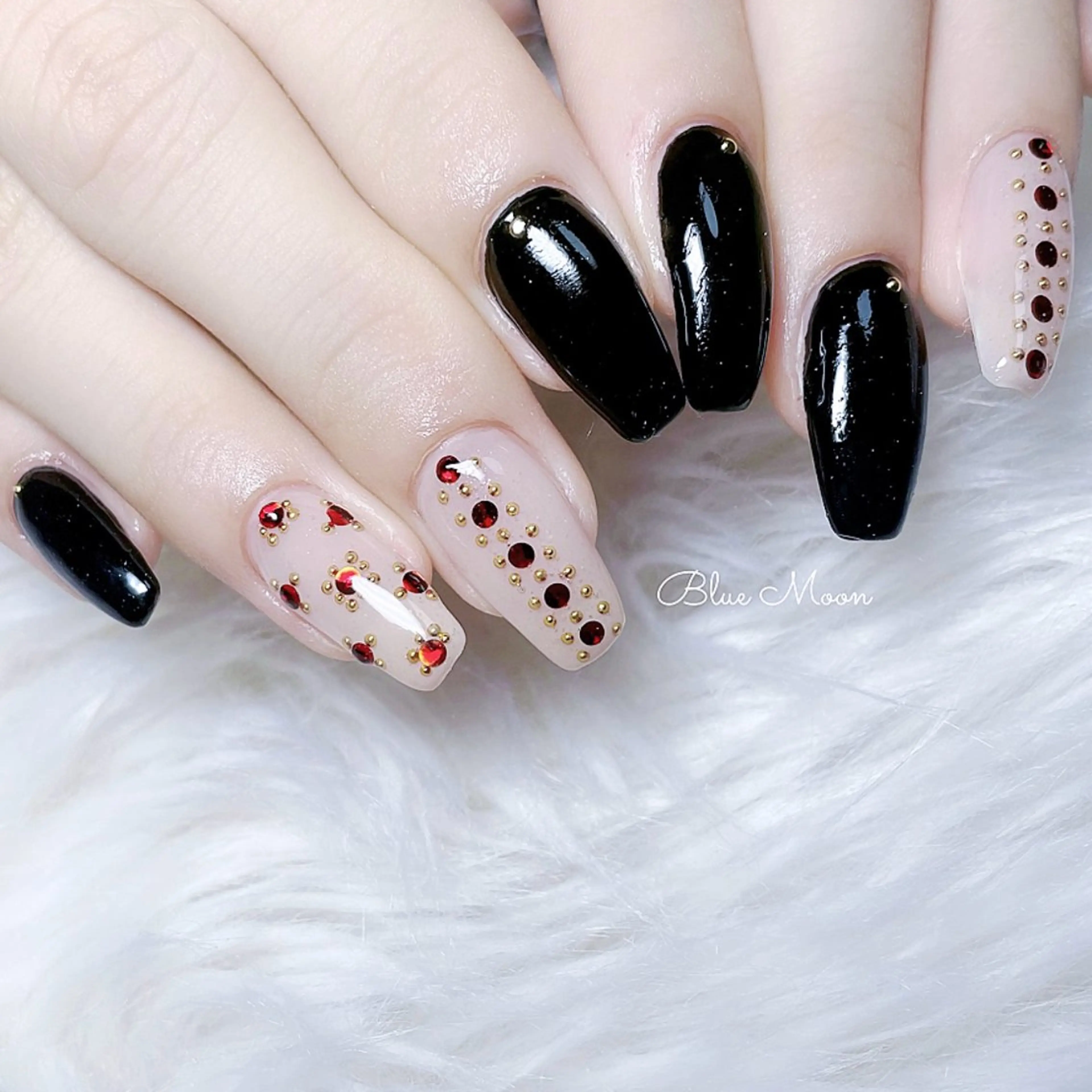 ネイル ハンドネイル フットネイル ハンドケア nail salon Blue Moonのネイルデザイン