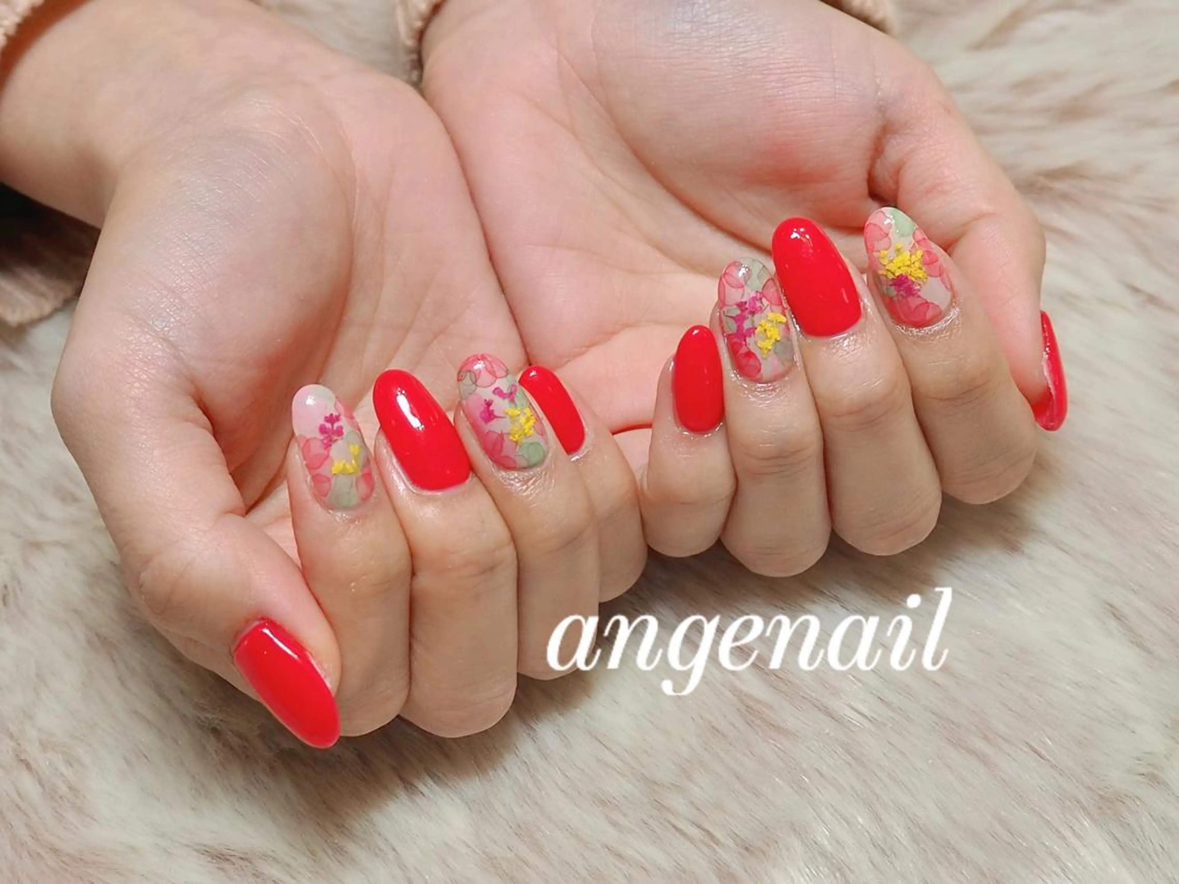 ネイル オーナーネイリスト MAKIのネイルデザイン