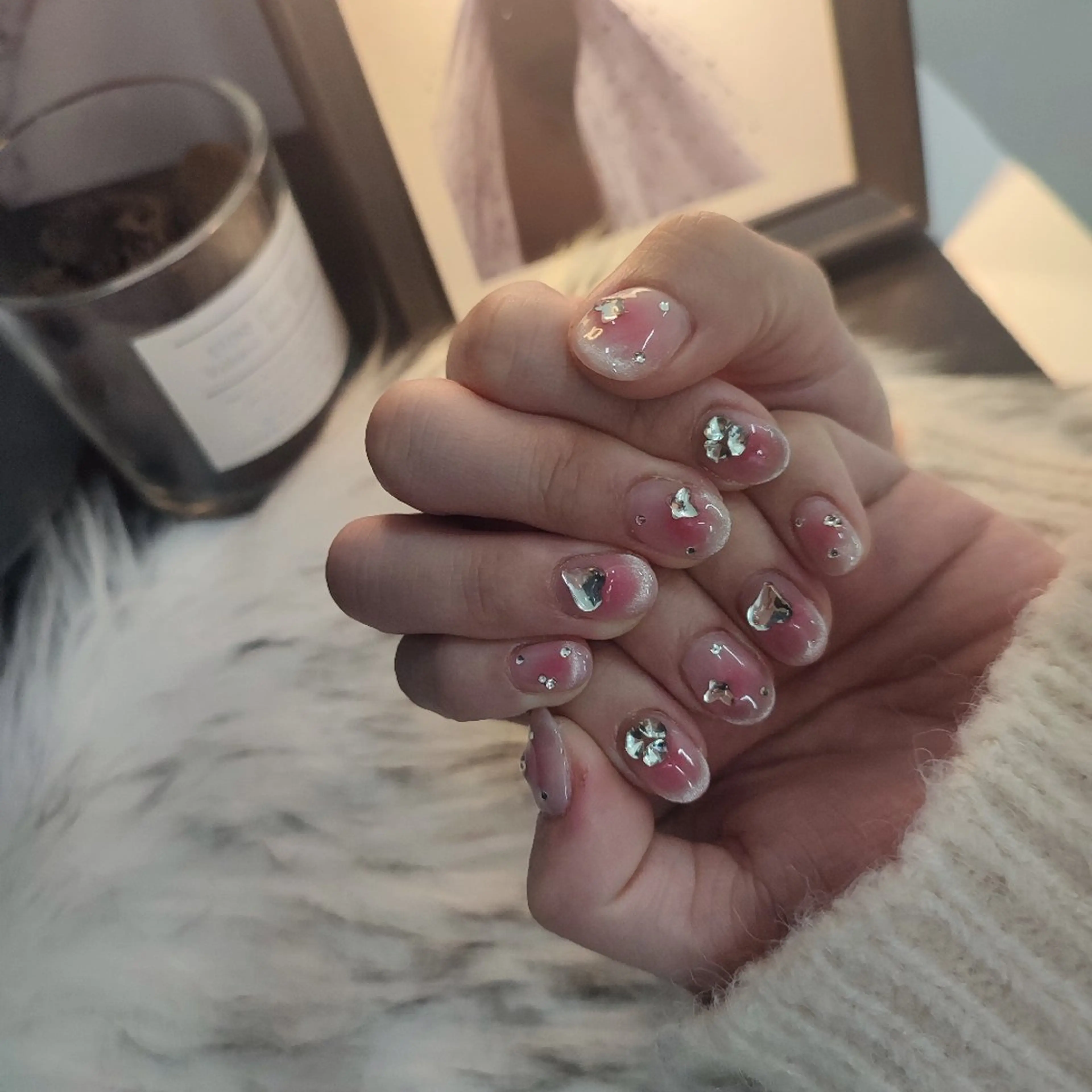 ネイル ハンドネイル RUNWAY 　　の眉毛・アイブロウイメージ