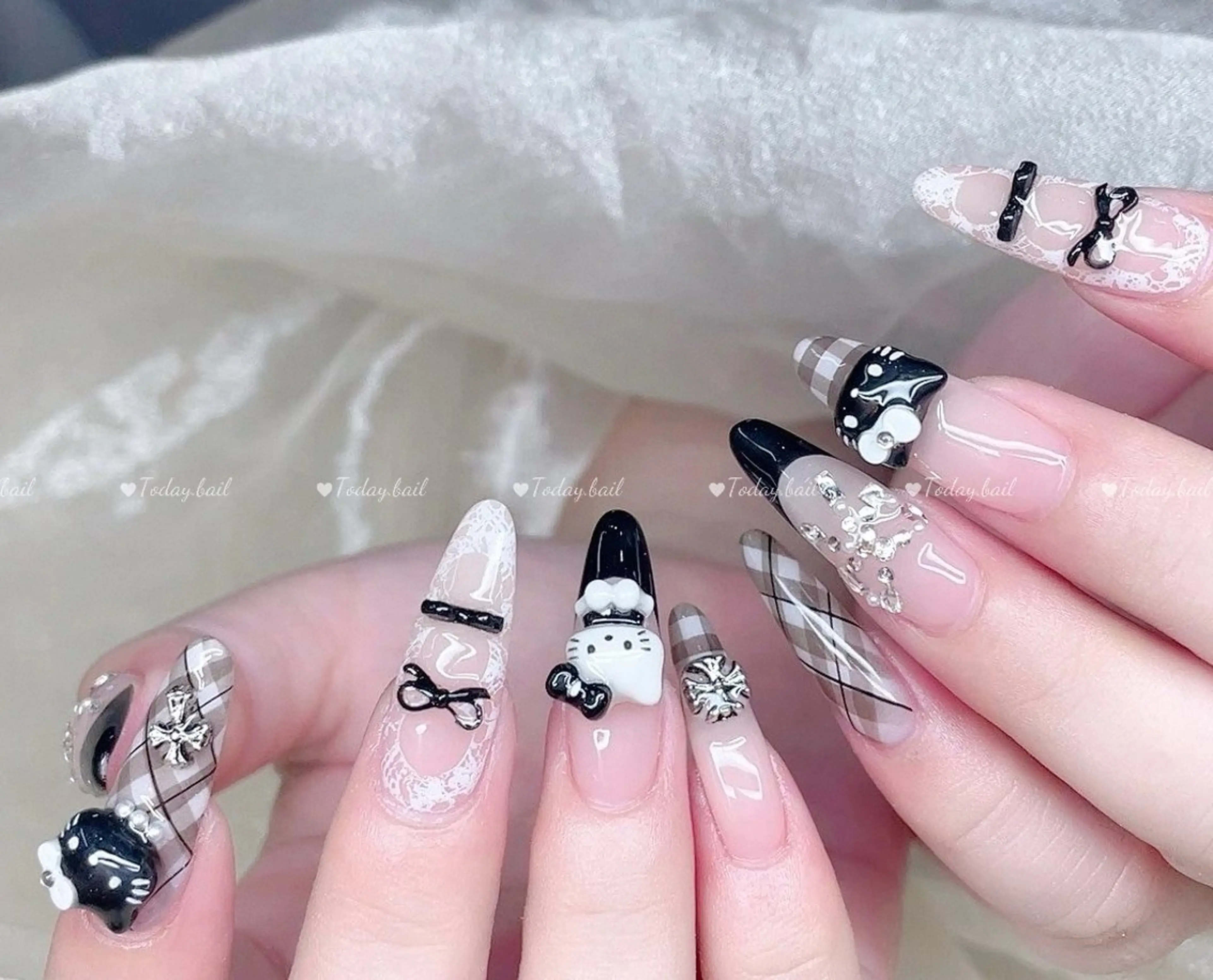 ネイル ハンドネイル 🎀Today nail💅のネイルデザイン