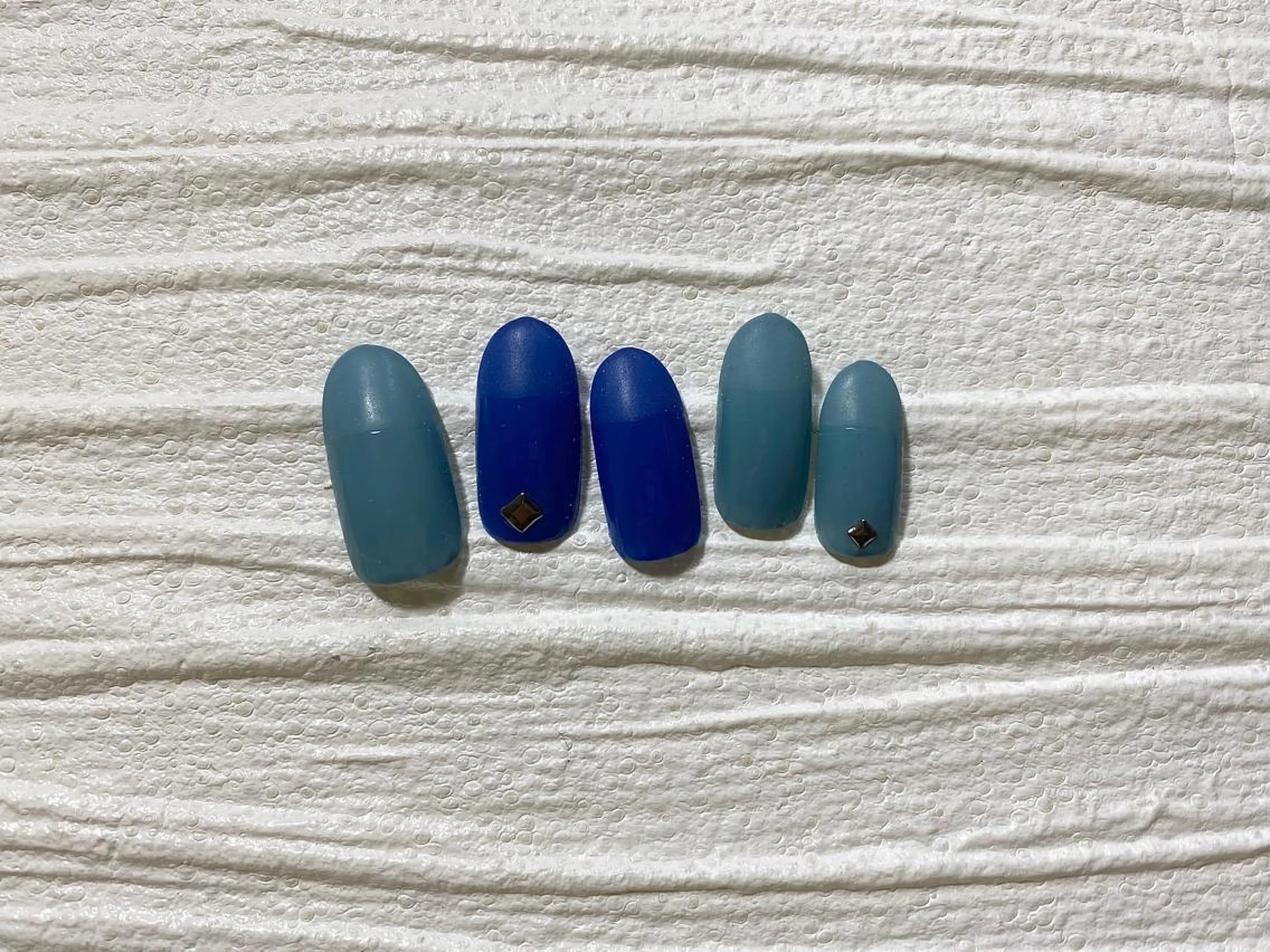 ネイル ジェルネイル Laule'a Jr 🎀ネイリスト🌼のネイルデザイン