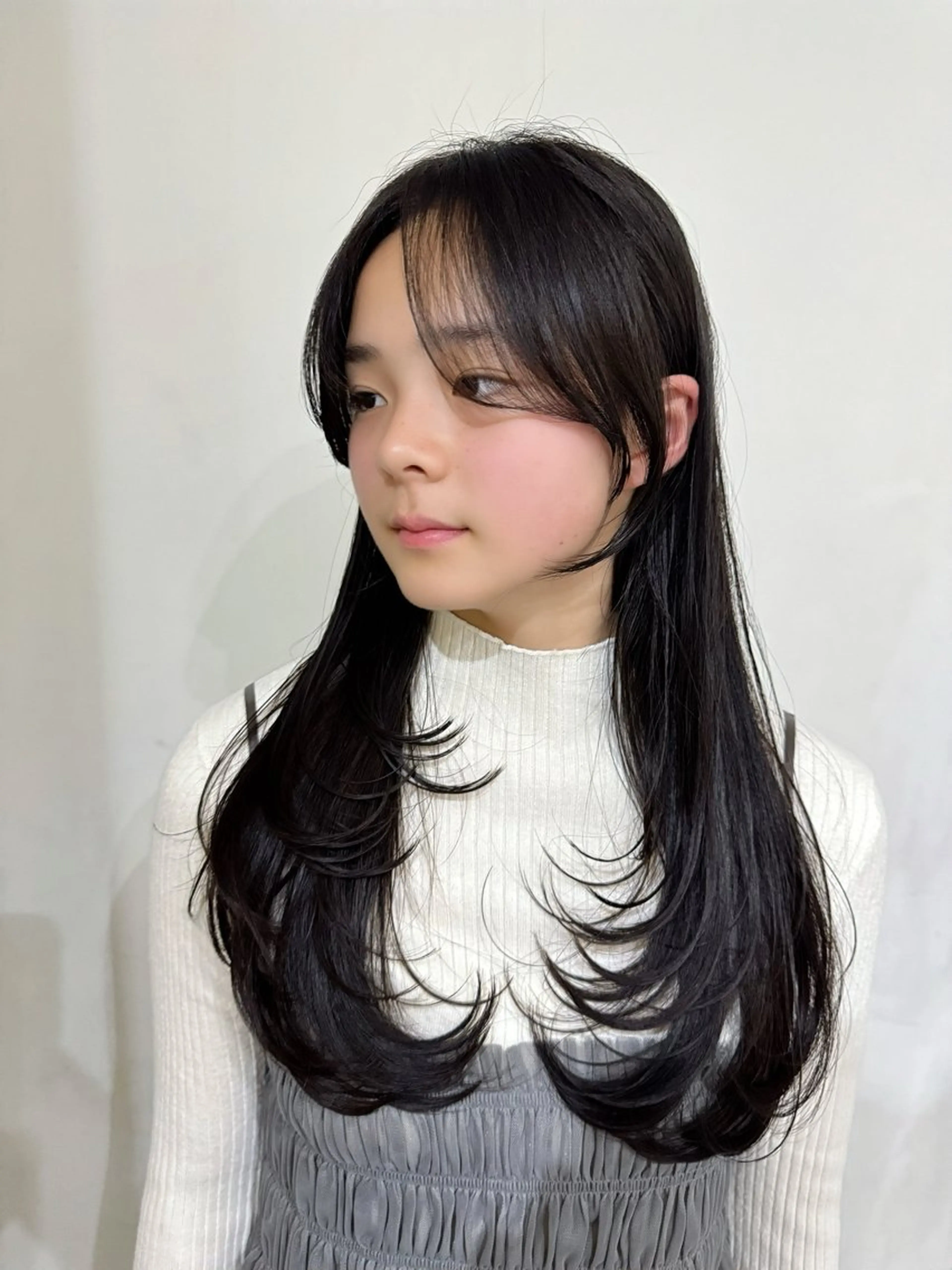 ロング レイヤーカット 似合わせカット 小顔カット 平 一裕のヘアスタイル