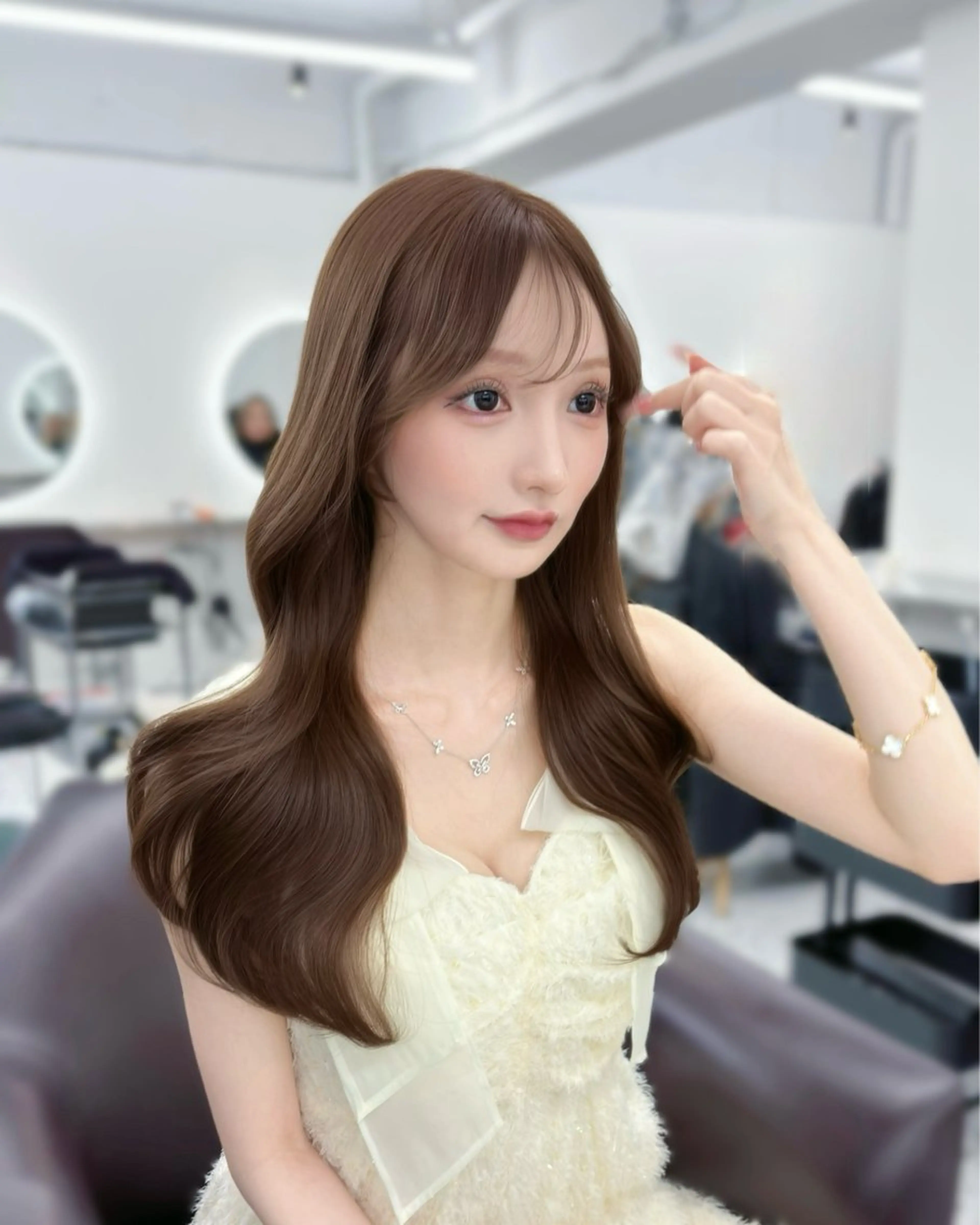 セミロング カラー パーマ ヘアアレンジ くびれヘア ヨシンモリ 韓国風ヘア カット ヘアカラー トリートメント ヘアセット 🌸グレージュ/ ベージュ🌸yutaのヘアスタイル