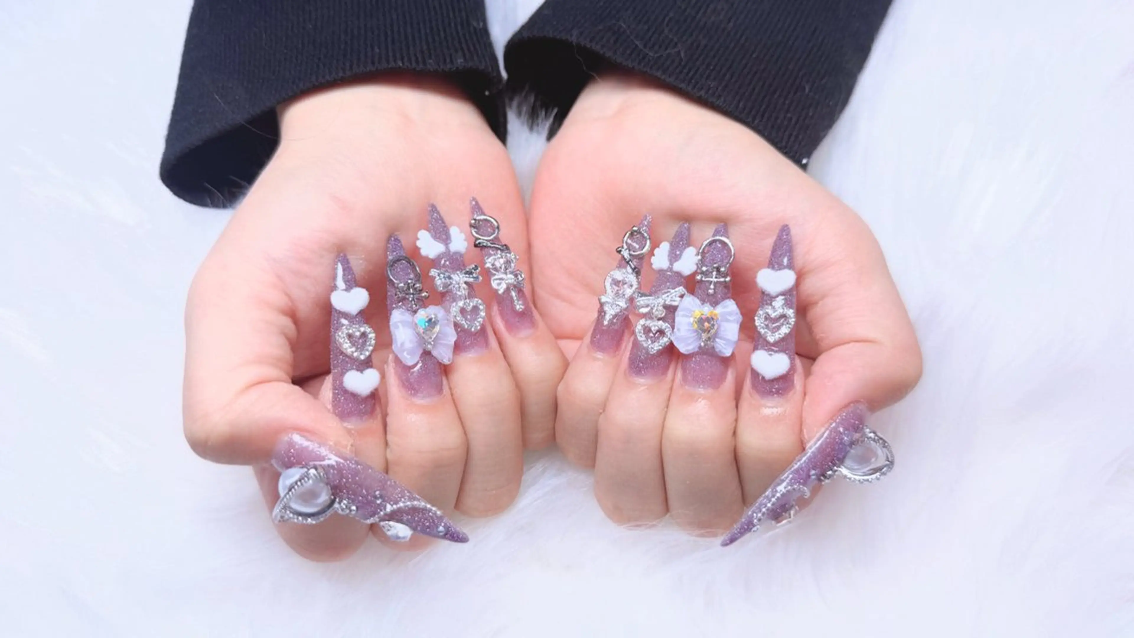 ネイル ハンドネイル ハンドケア hami🎀うかん 🎀チップ長さ出しのネイルデザイン