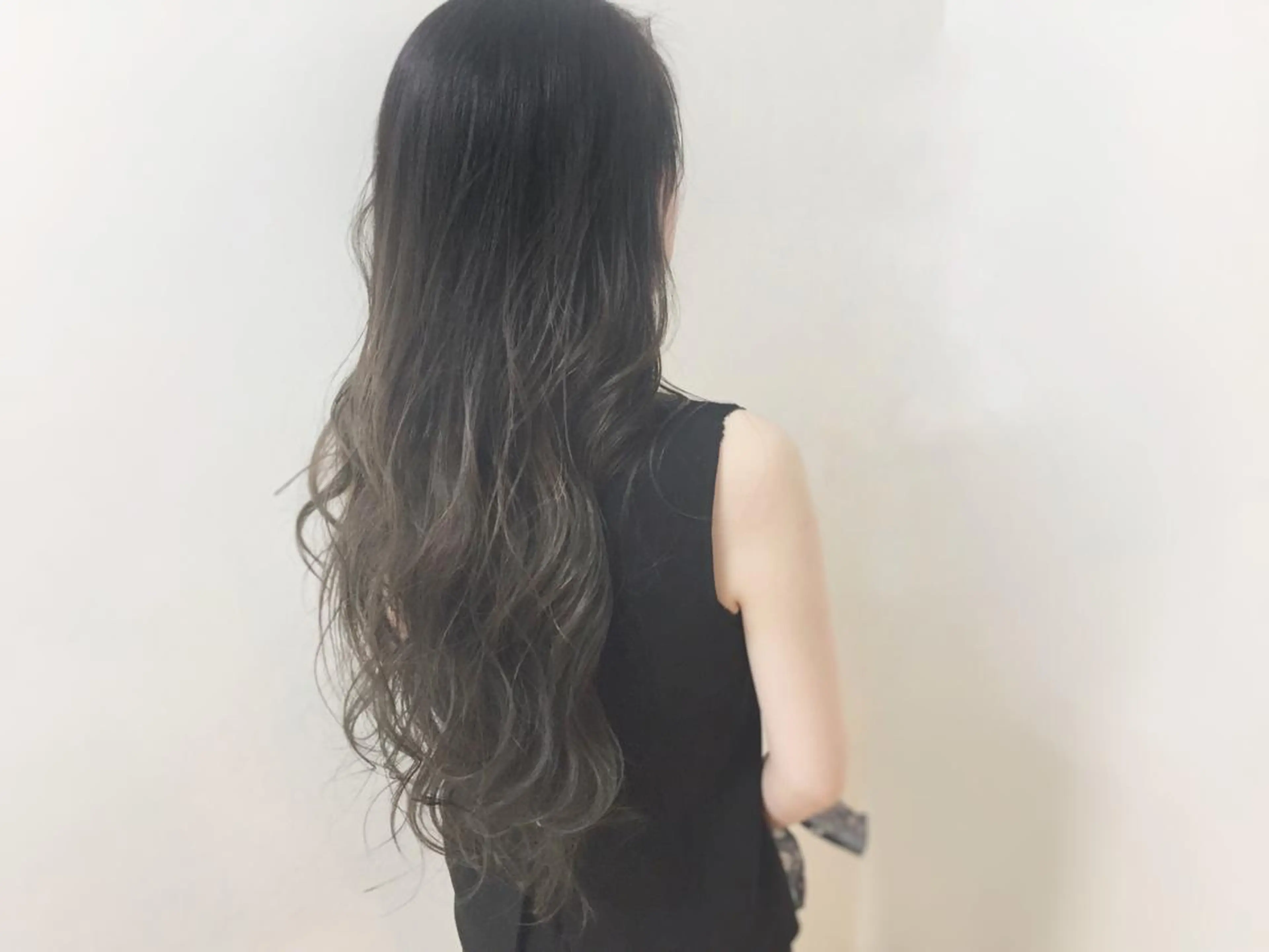 ロング カラー パーマ ヘアアレンジ キッズ ネイル マツエク・マツパ アディクシーカラー ブリーチ グラデーションカラー グレージュ ブリーチなしカラー 髙田 健治 (ケンジ)のその他イメージ