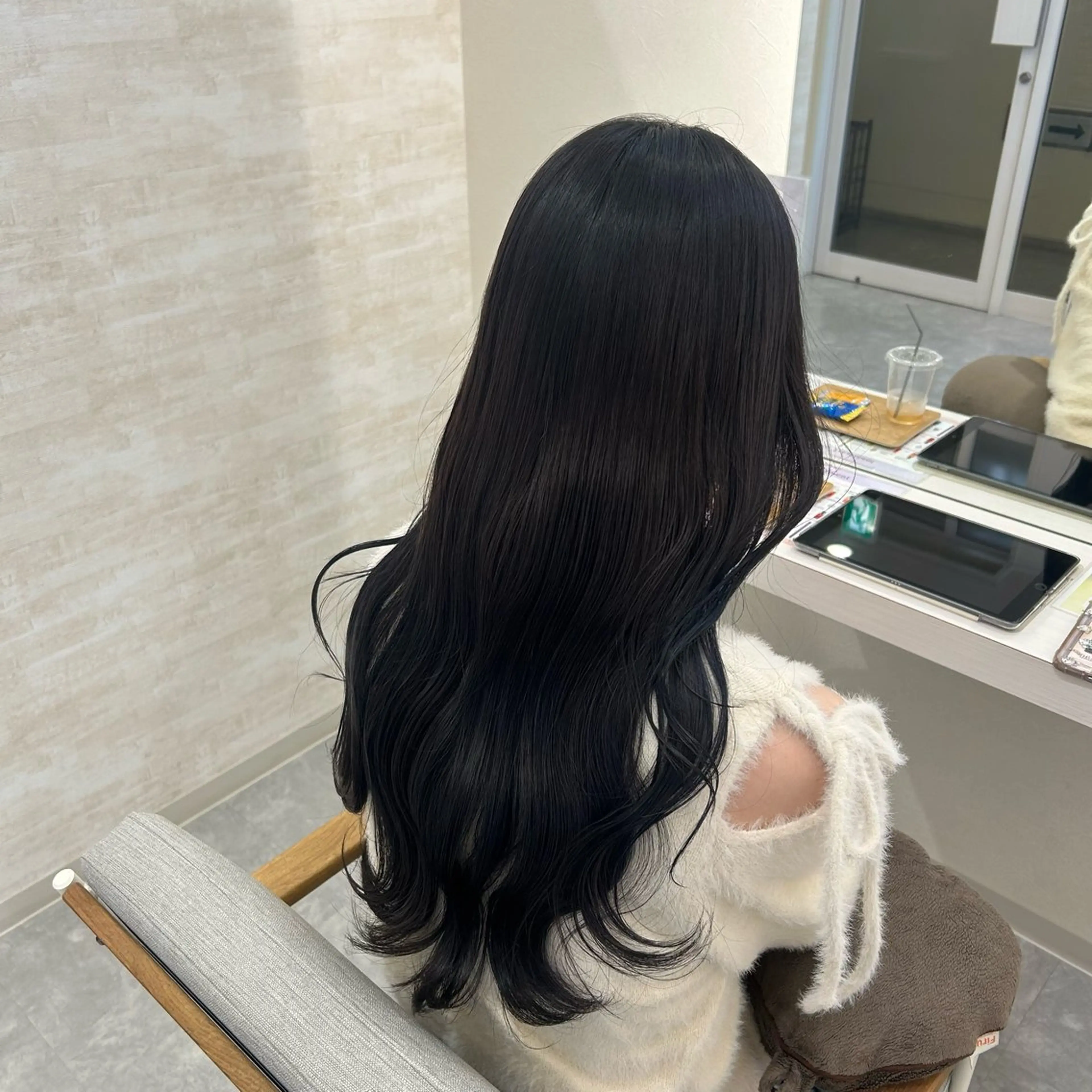 ロング カラー ブルーカラー ブラウンカラー ブルージュ 透明感カラー グレージュ カット ヘアカラー トリートメント 髪質改善&ヘアケア /菊池琉那のヘアスタイル
