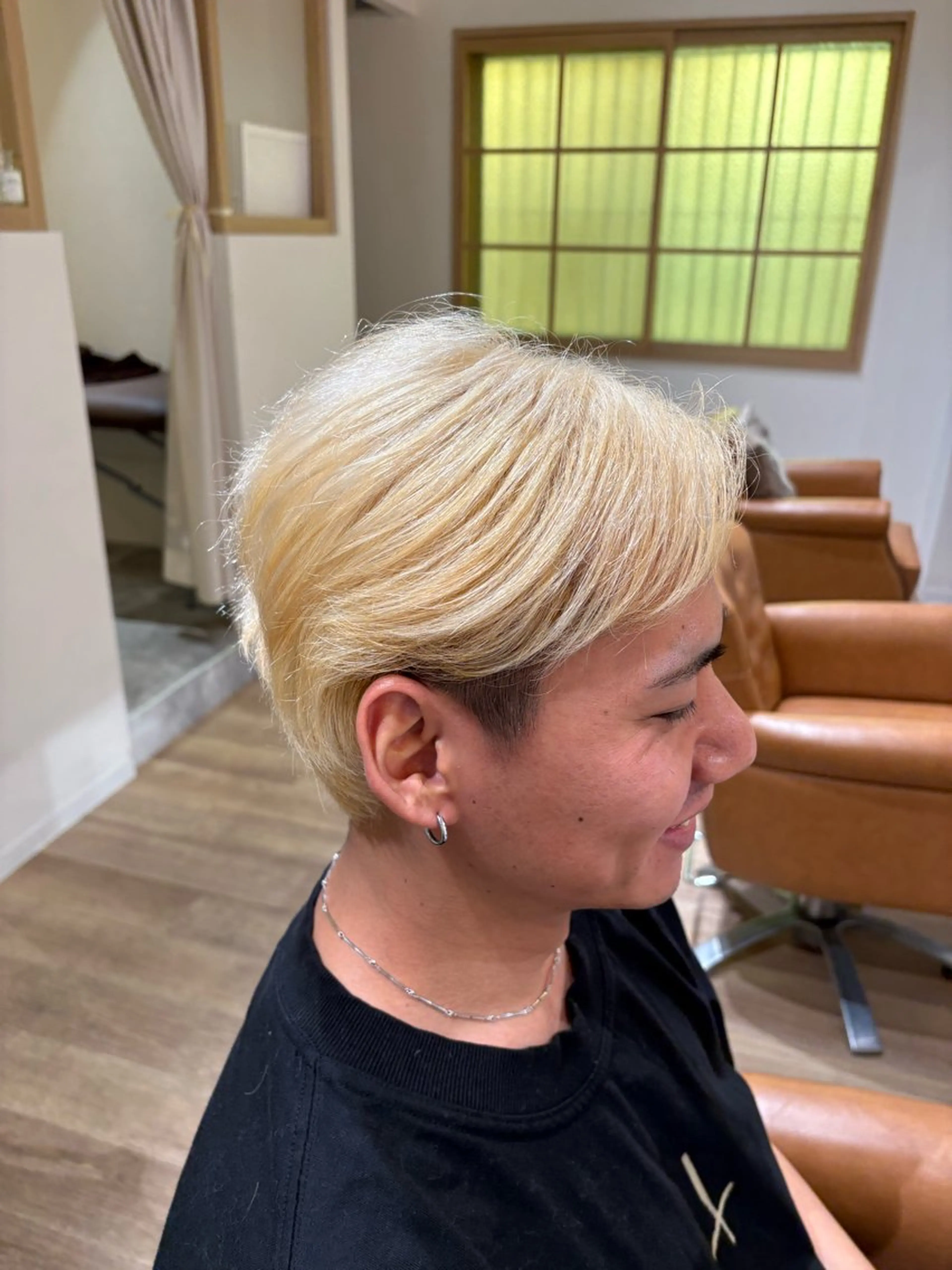 カラー メンズ メンズブリーチ ブリーチ bisou hair スガノ　カヤノのマツエク・マツパデザイン