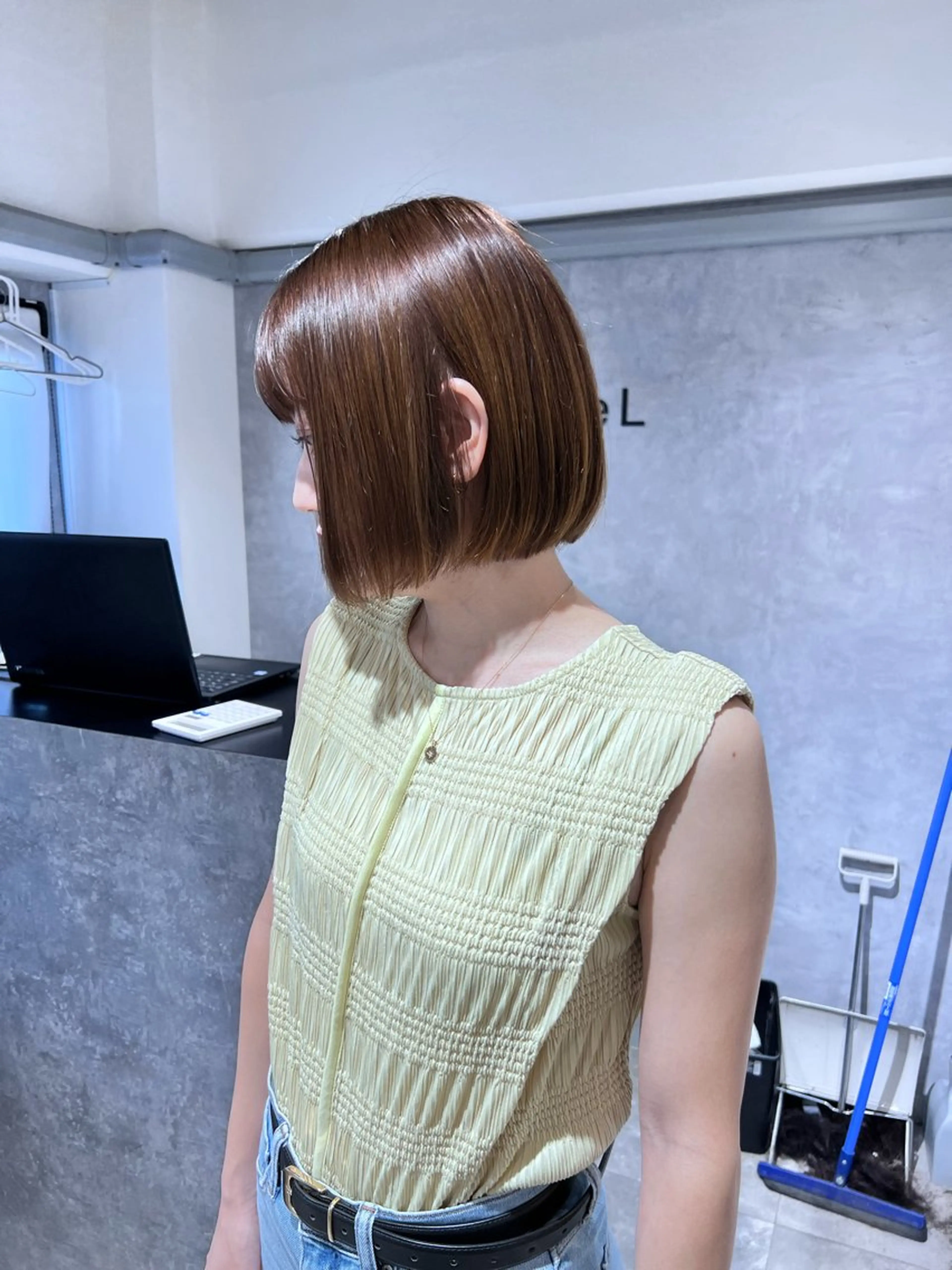 ショート カラー 透明感カラー ボブ カット ヘアカラー TOMONA👑 GiseL梅田店のヘアスタイル