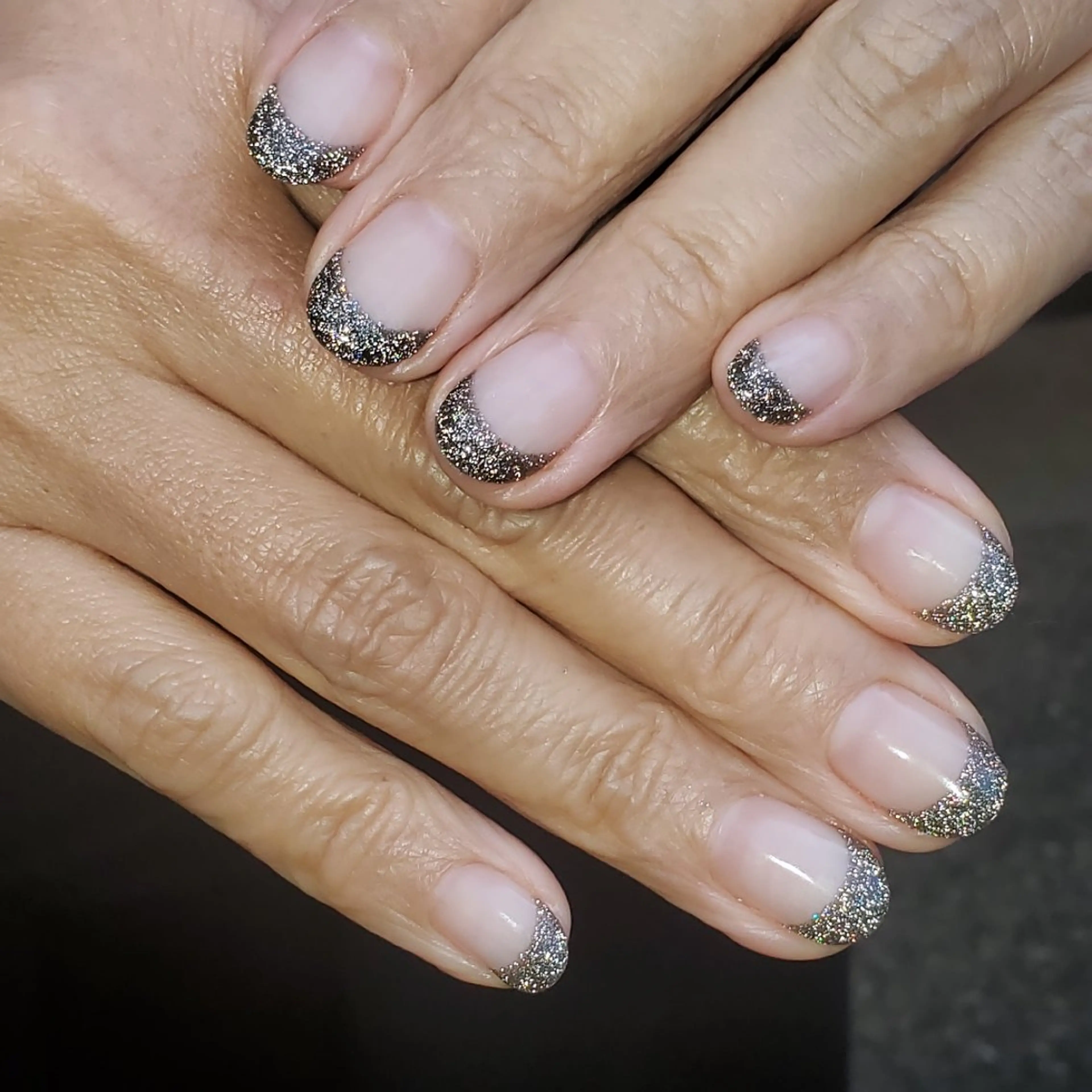 ネイル フレンチネイル MOM  原宿店所属・MoM マムネイル原宿のネイルデザイン