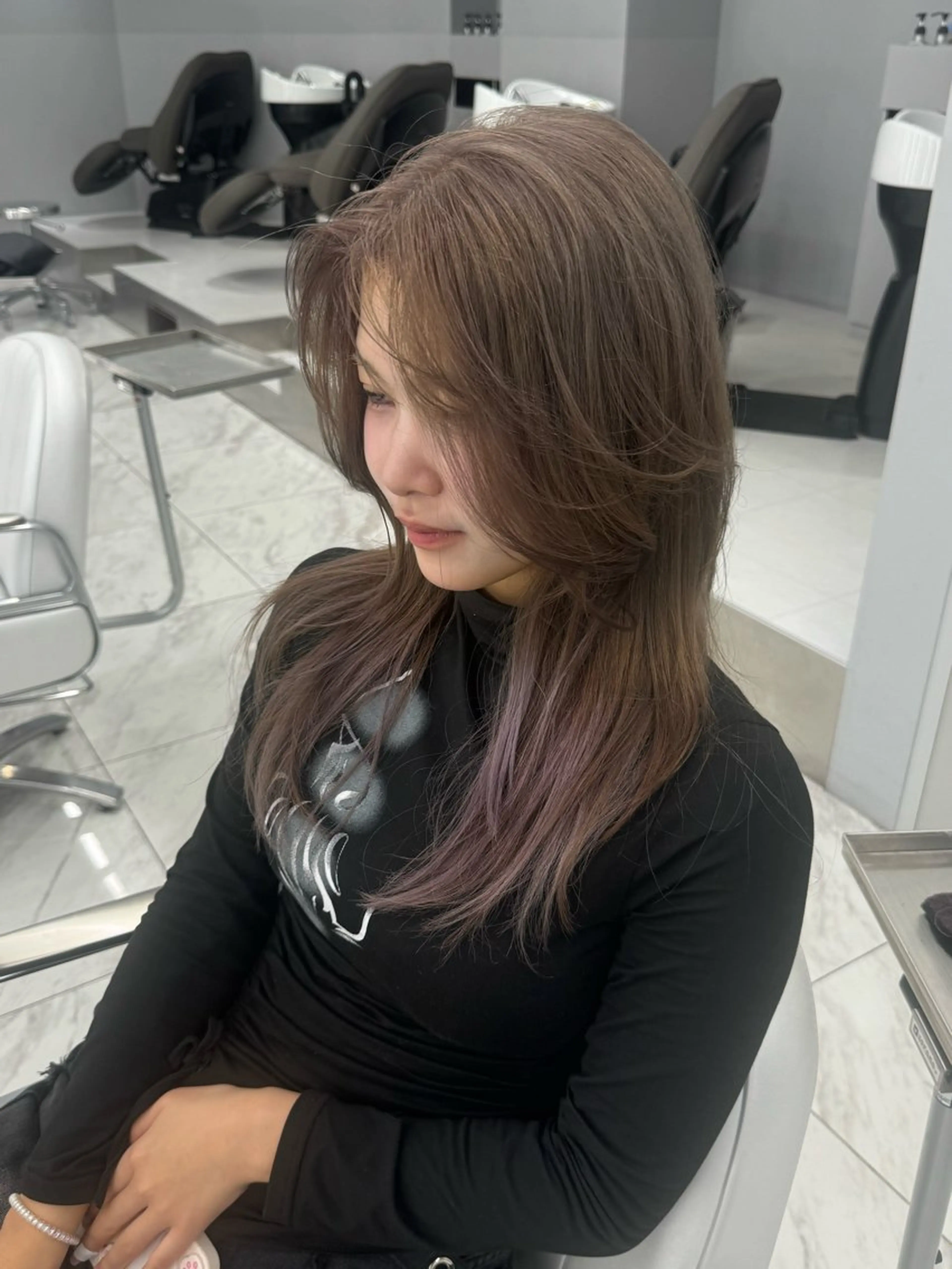 カラー 艶 ケアブリーチ 🎀🩵RISAのヘアスタイル