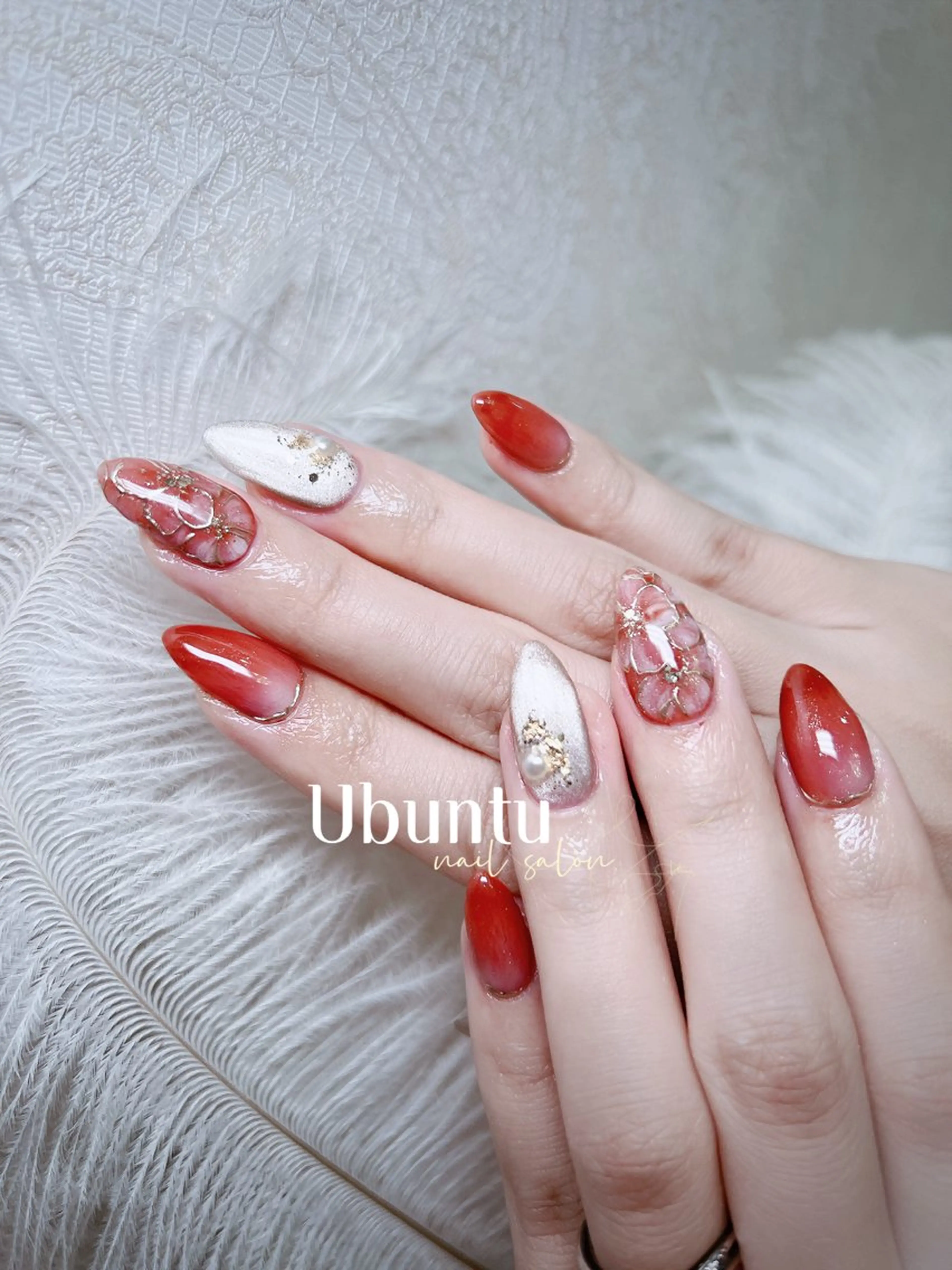 ネイル アートネイル ミラーネイル ハンドネイル Ubuntu🎀 ネイルサロン✨のネイルデザイン