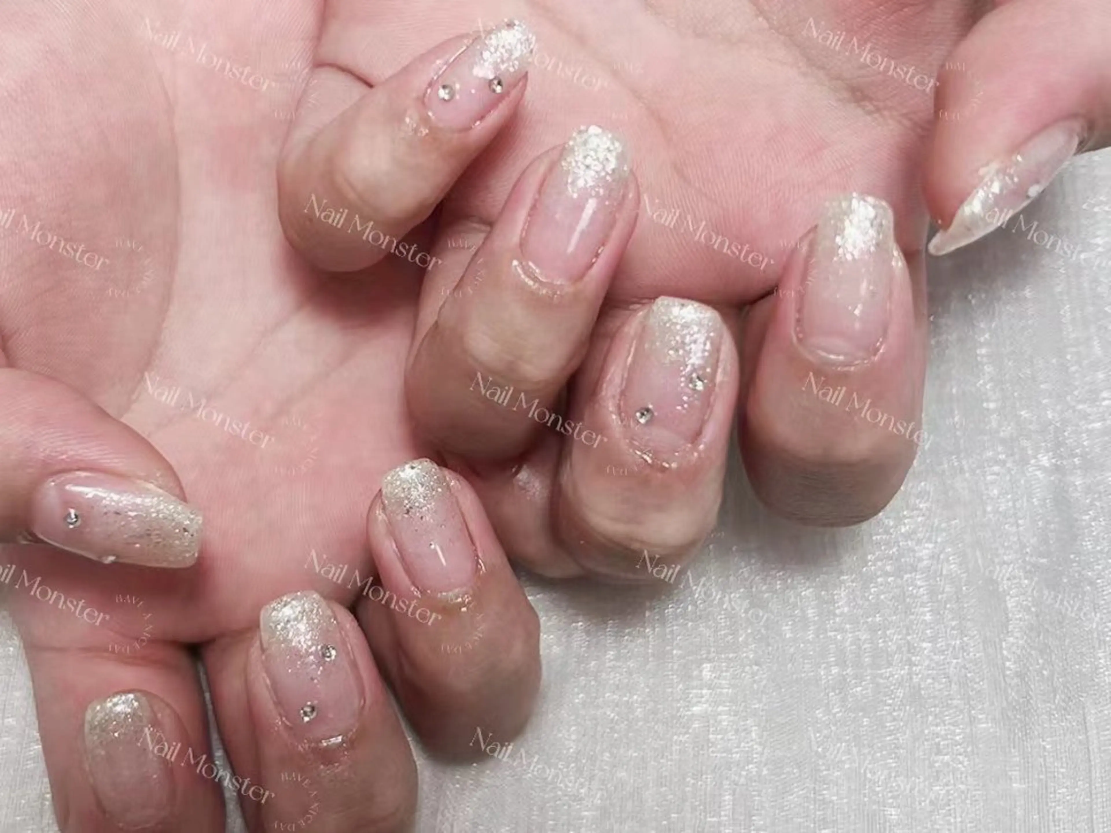 ネイル ストーンネイル ハンドネイル yu ri 🌹のネイルデザイン