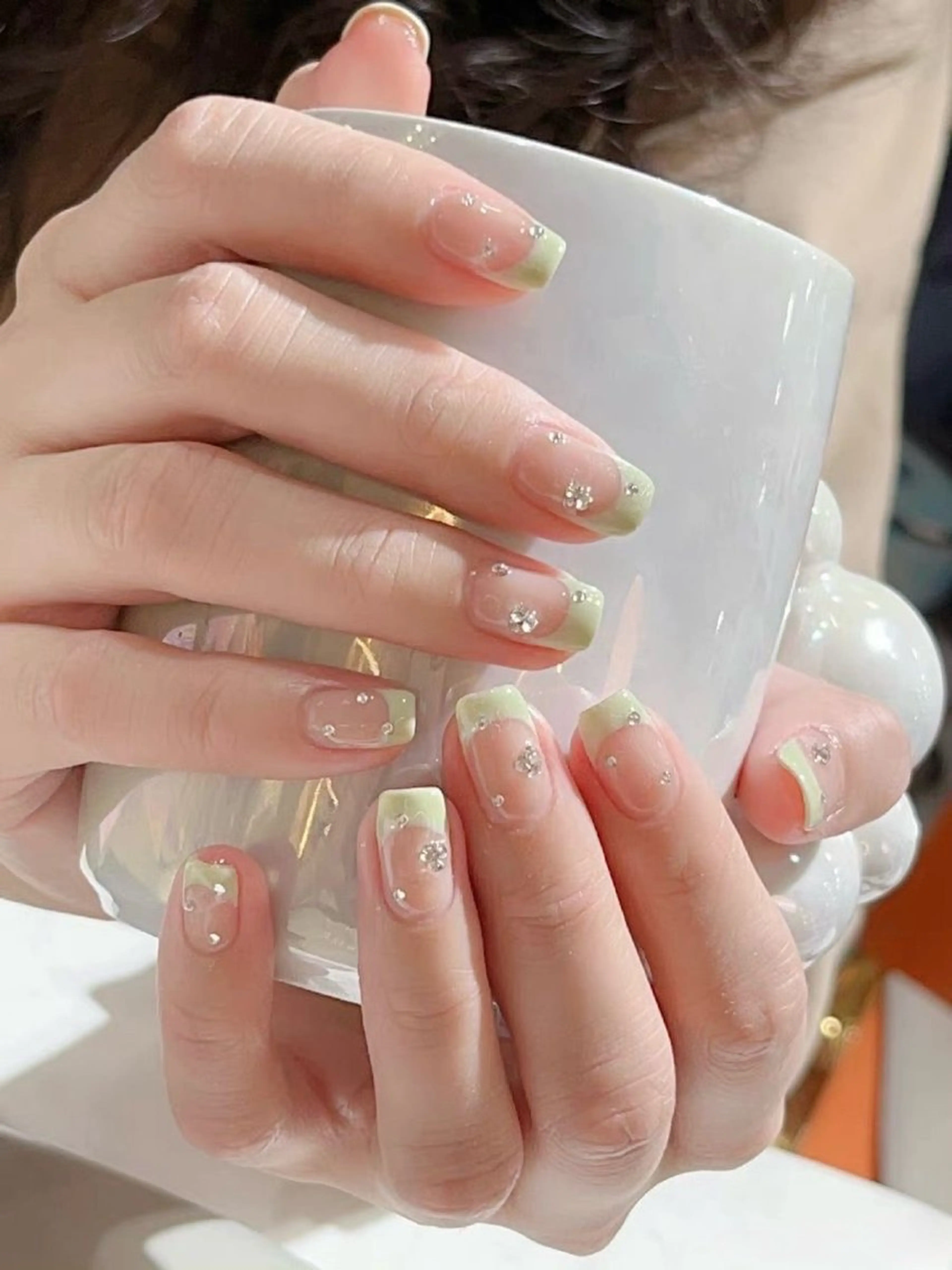 ネイル 長さ出し フレンチネイル グラデーション 卒業式 マグネットネイル ハンドネイル MIHANA NAILのネイルデザイン