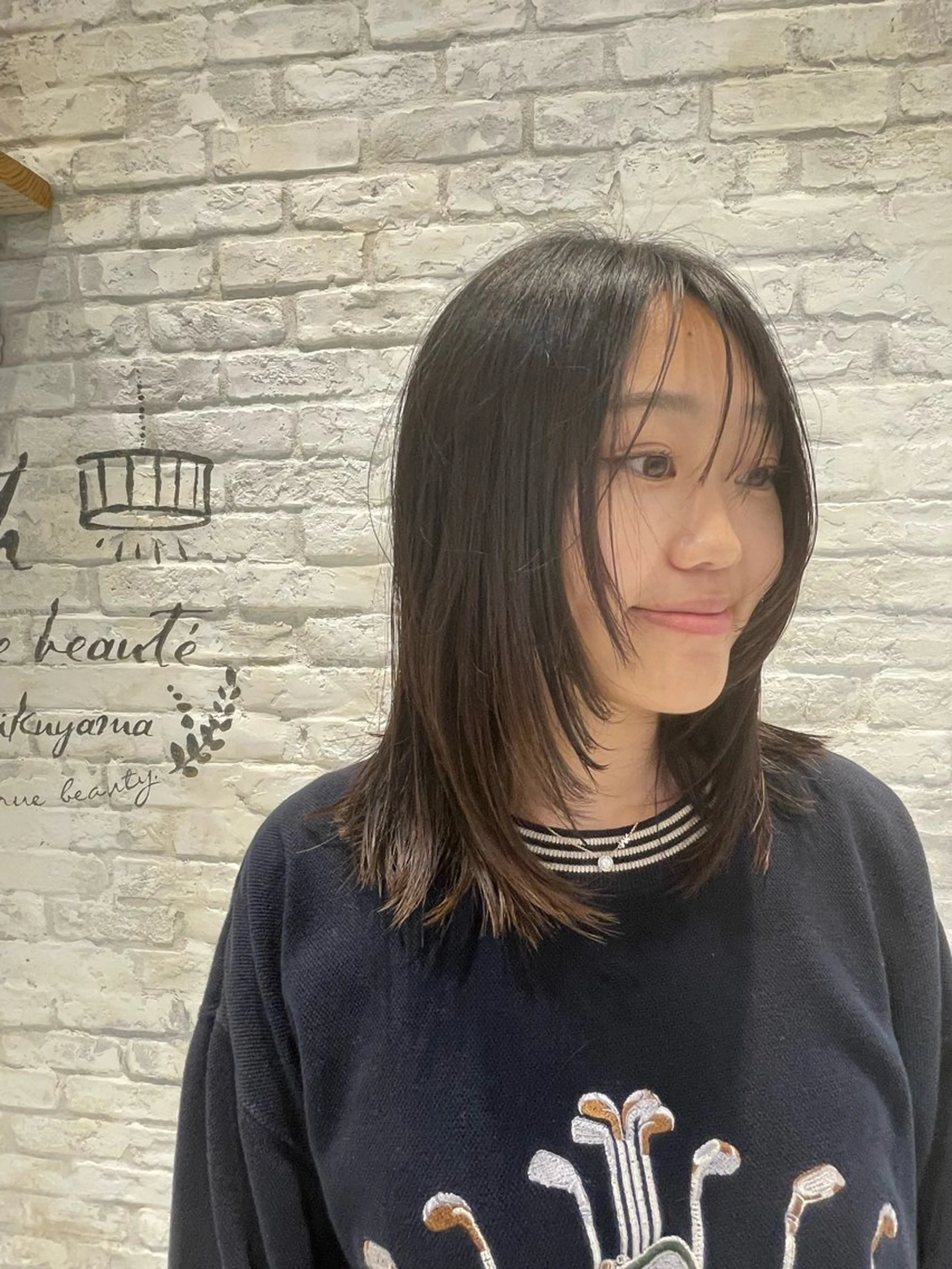 セミロング 目崎 丞のヘアスタイル