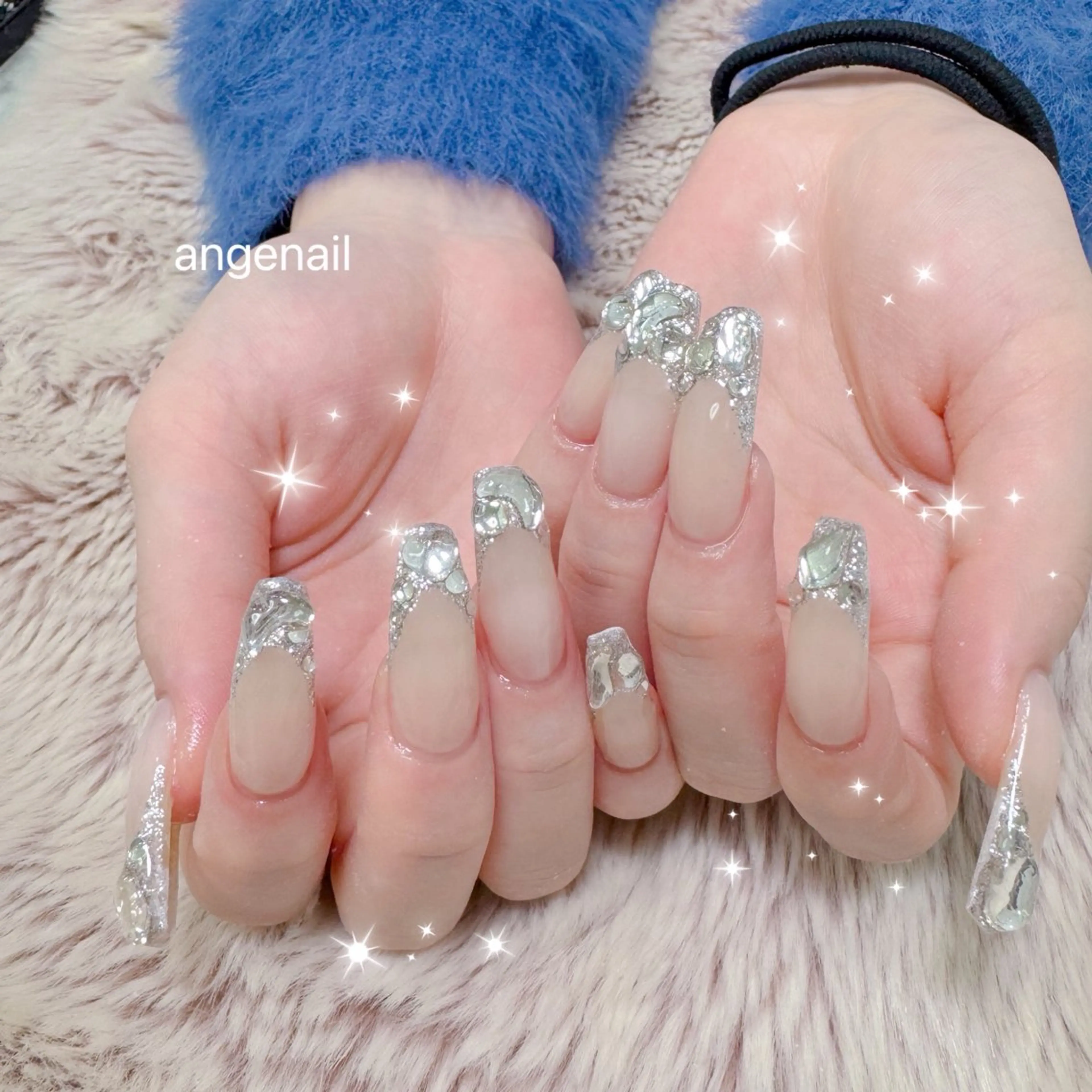 ネイル ハンドネイル オーナーネイリスト MAKIのネイルデザイン