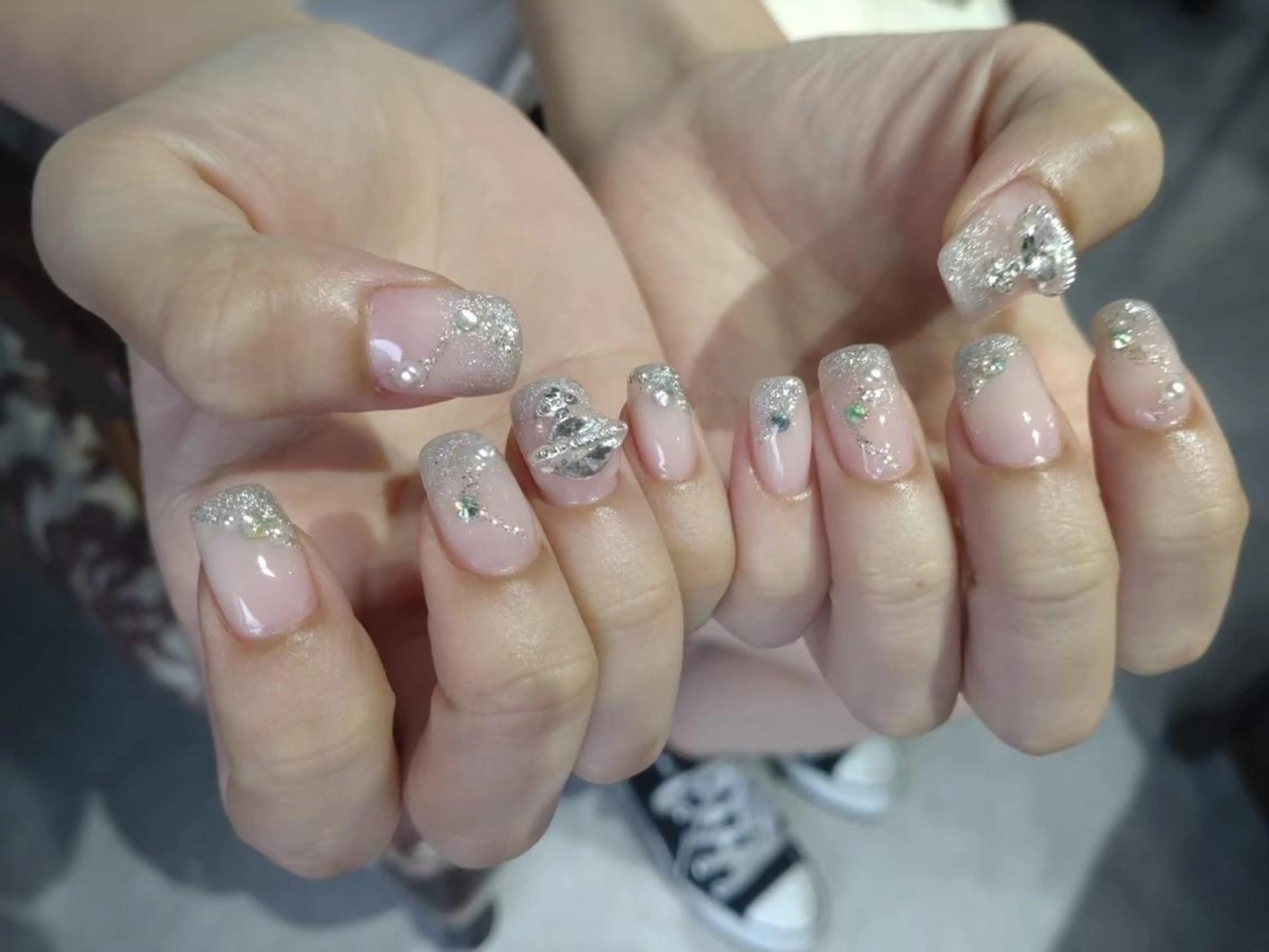 ネイル 🪐富島彩夏 /海外nail🪐のネイルデザイン