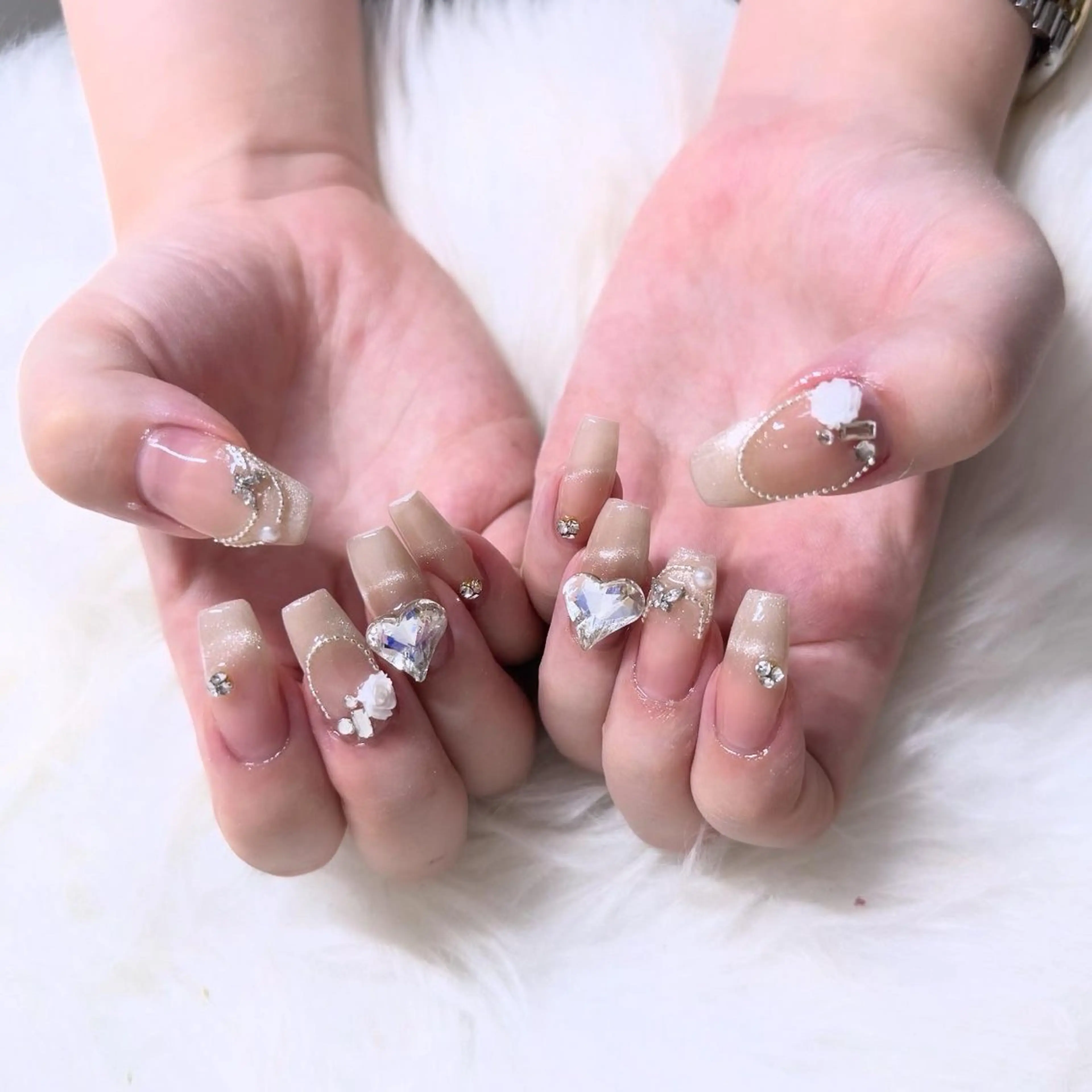 ミディアム ハンドネイル mao .のネイルデザイン