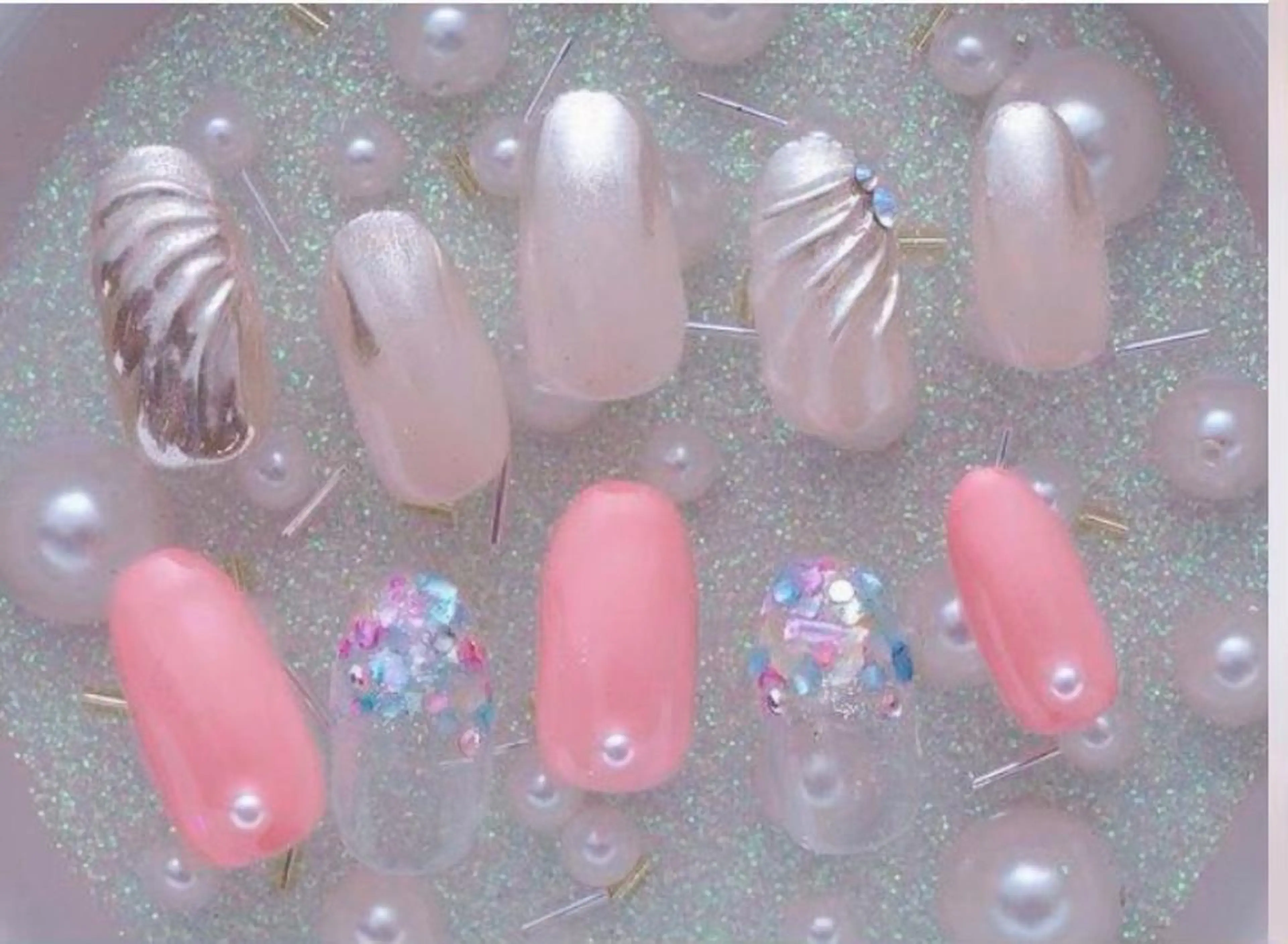 ネイル オフィスネイル シンプルネイル 夏ネイル Magenta所属・Magenta 谷口のネイルデザイン