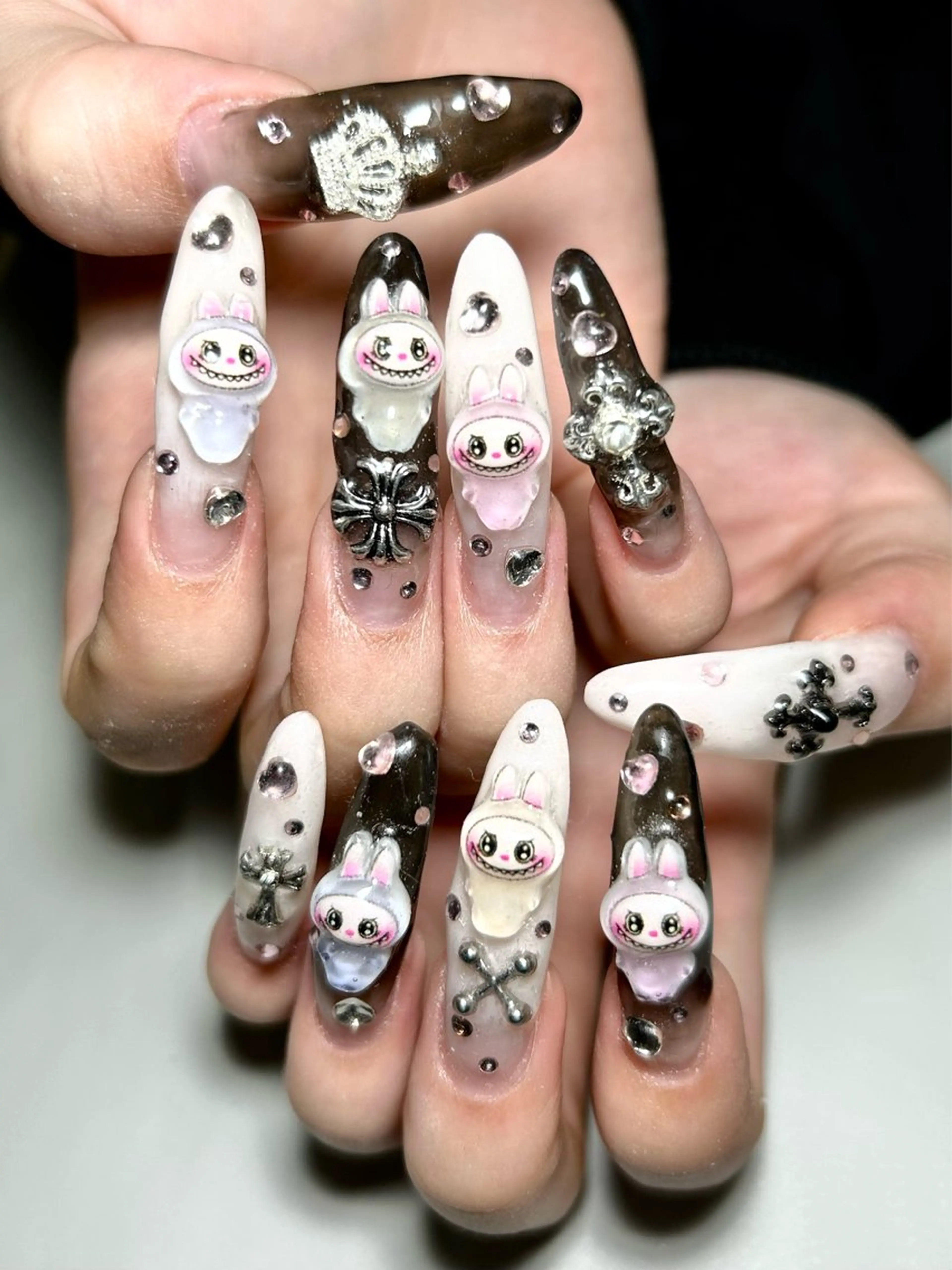 ネイル ハンドネイル Liennail 持込デザインやり放題のネイルデザイン