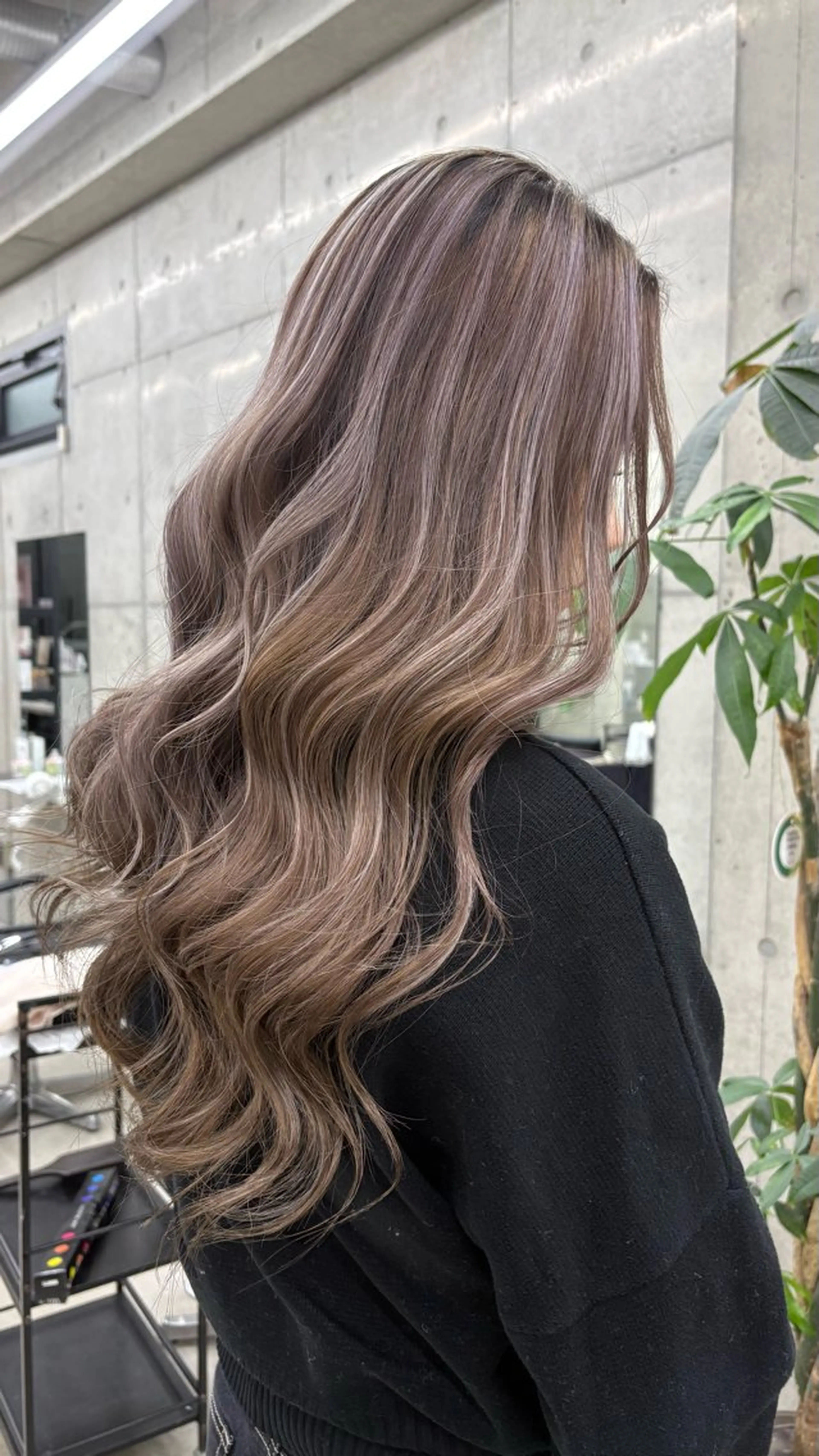 ロング 福田 彩心のヘアスタイル