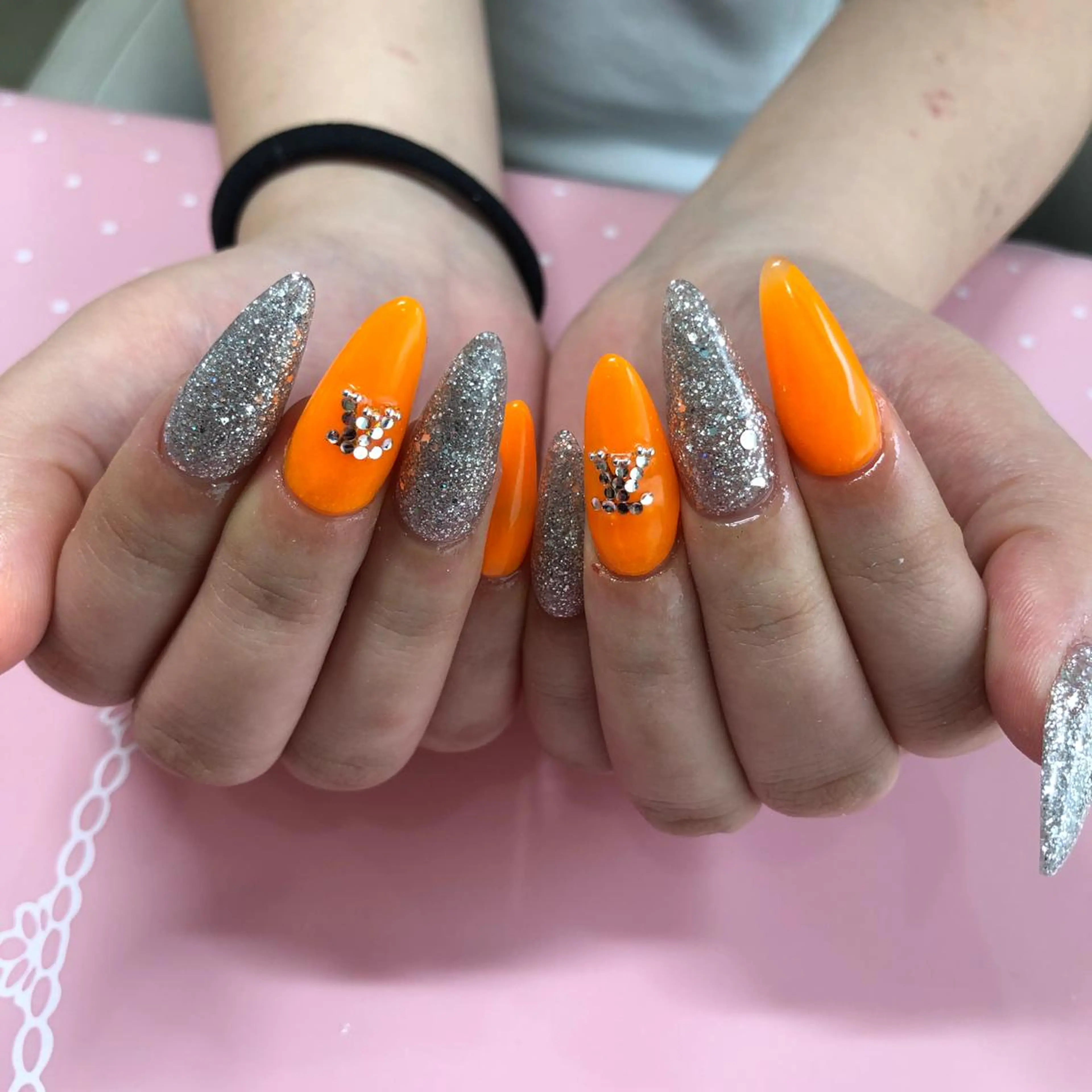 セミロング ネイル ハンドネイル 《LB》ラブリエ Nail&eyeのマツエク・マツパデザイン