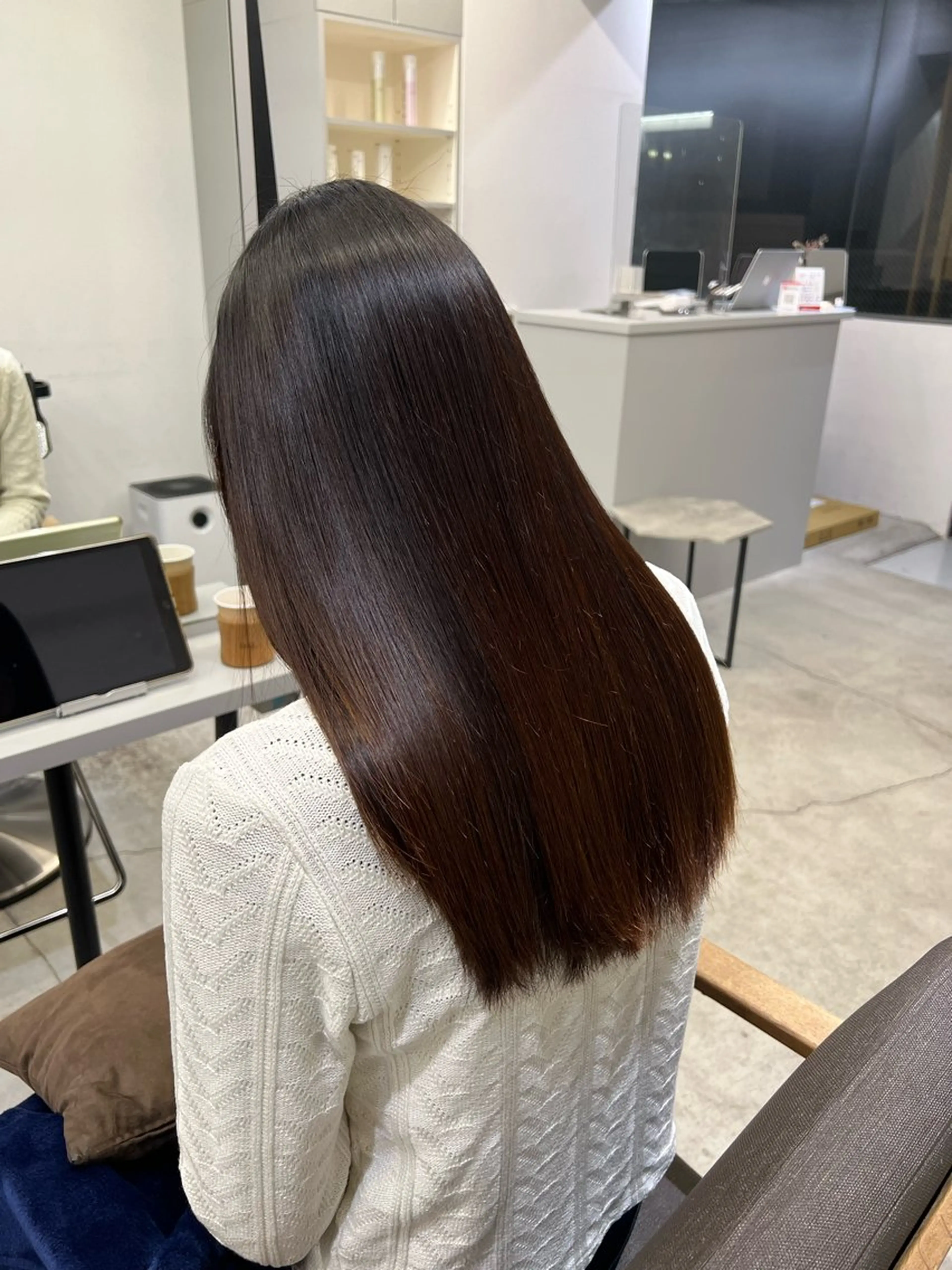 セミロング カット 縮毛矯正 トリートメント ✨毛髪診断で絶対綺麗 ✨美髪艶髪専門✨高浪のヘアスタイル