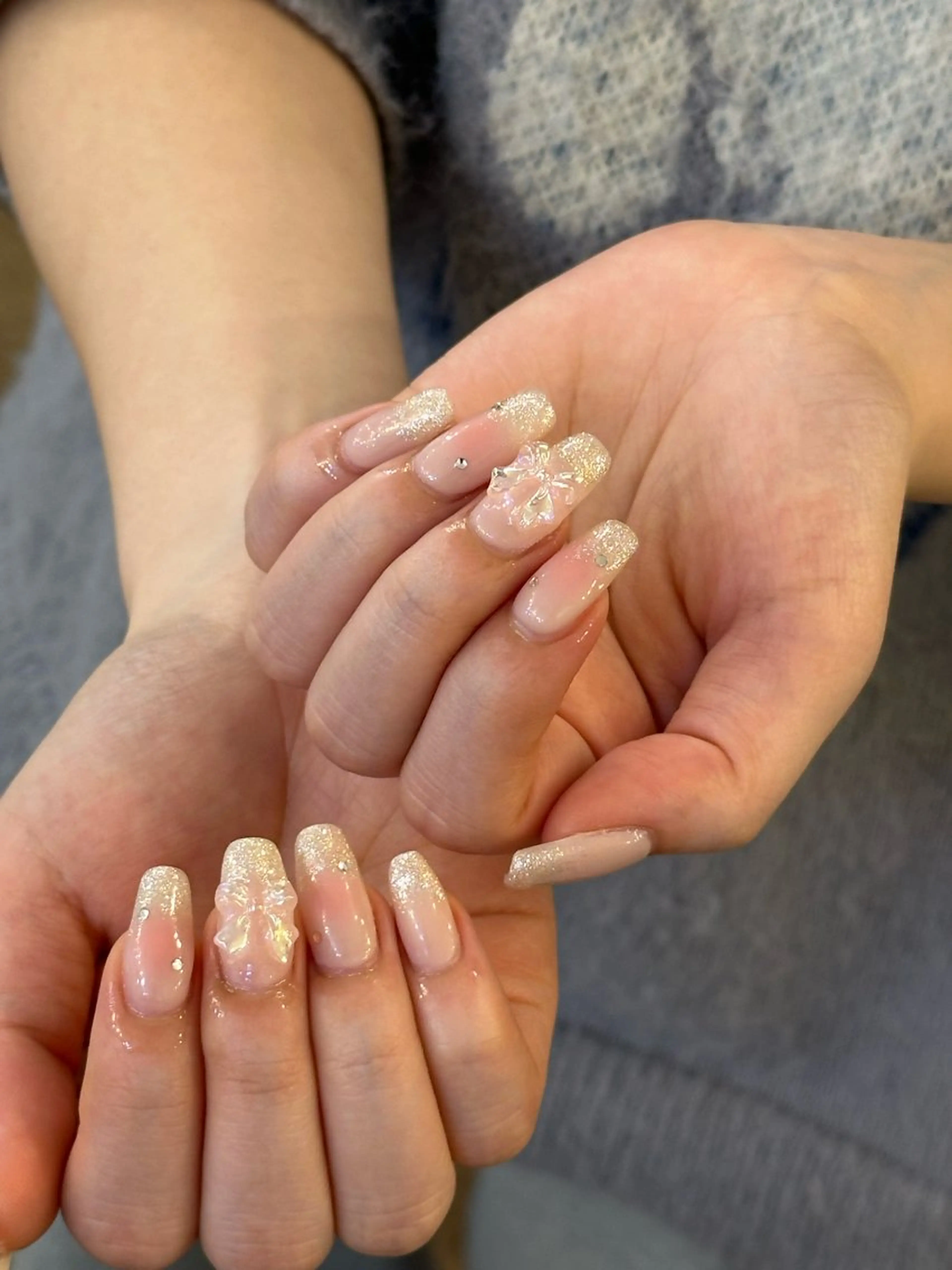ネイル ハンドネイル NAIL Alaia ☆AIのネイルデザイン