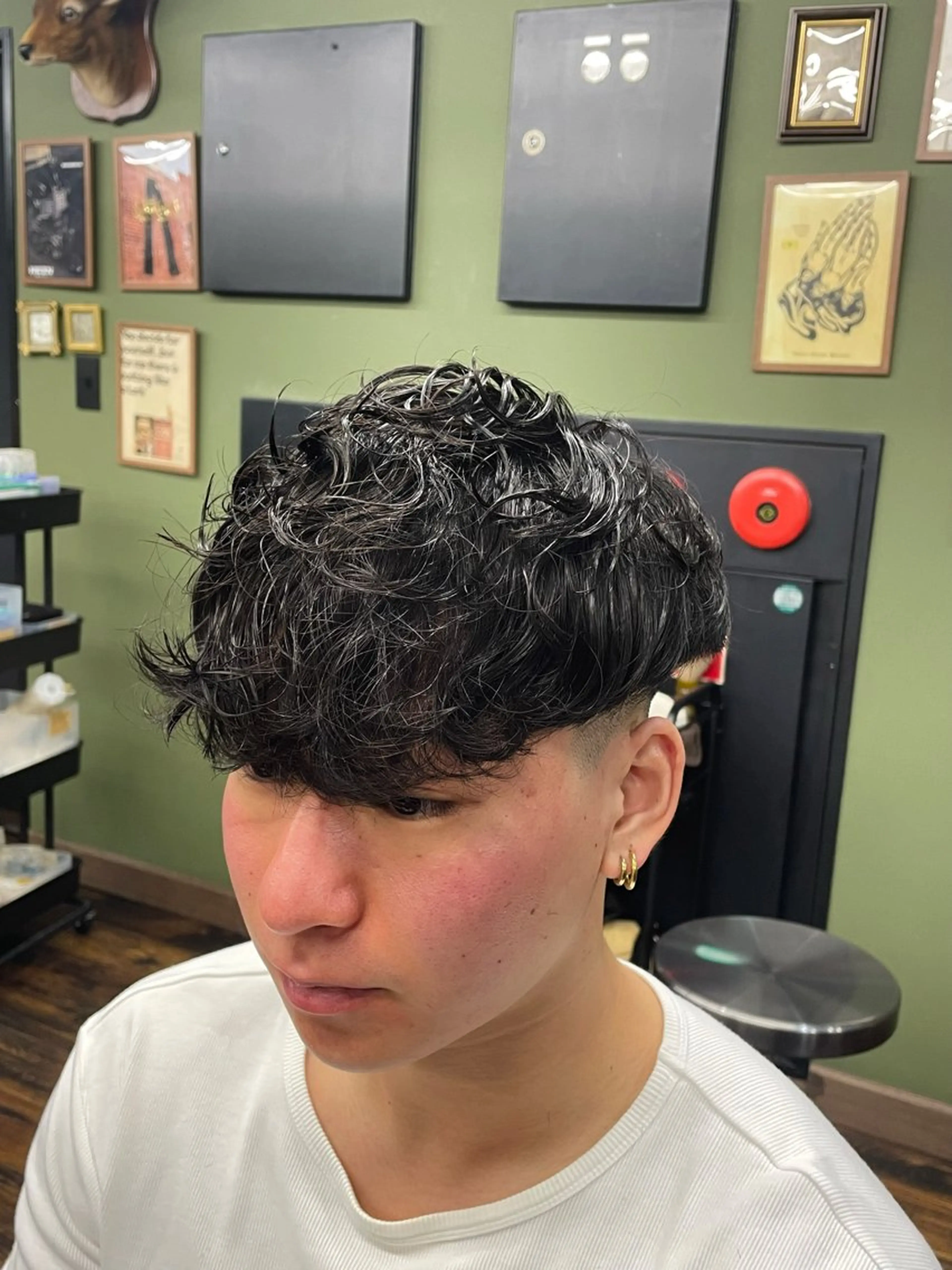 ミディアム パーマ メンズ スペインカール 【メンズ特化】　倉山 和樹のヘアスタイル