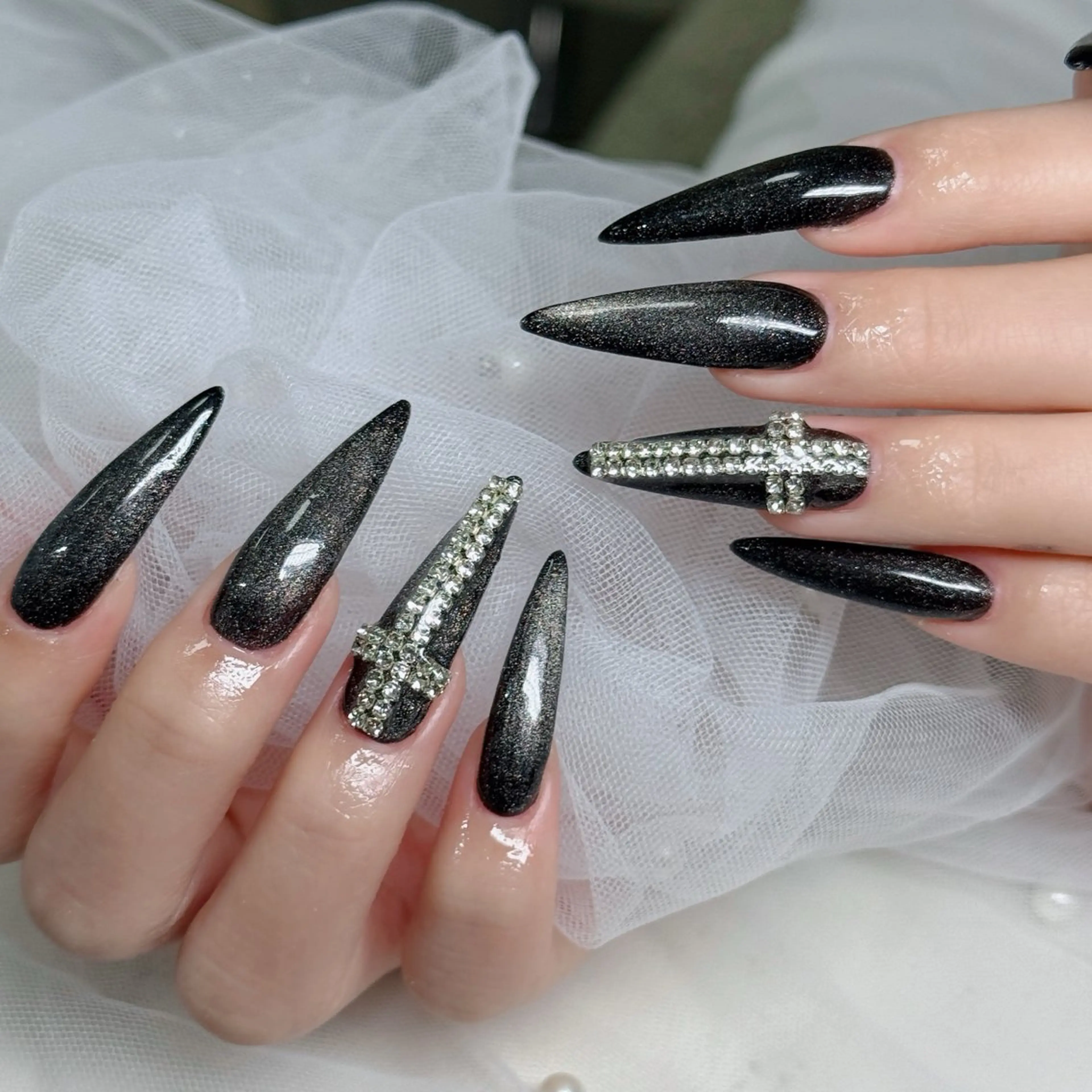 ネイル ロングネイル マグネットネイル リボン 夏ネイル スーパーロングネイル ハンドネイル Hani Nail XUKAのネイルデザイン