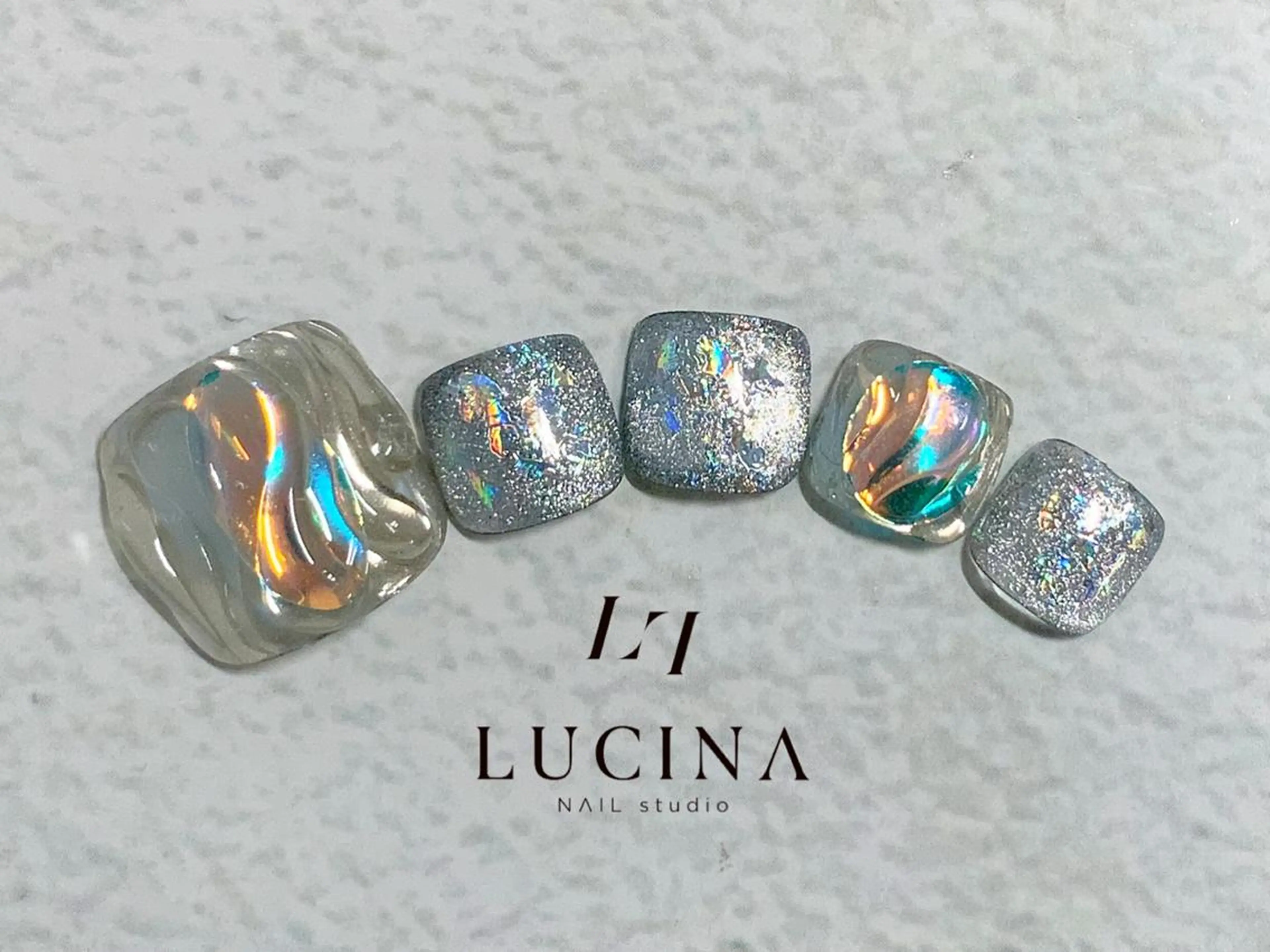 ネイル オーロラネイル クリアネイル 長さ出し フットネイル フレンチネイル フットネイル 新橋 ルキナ スタッフのネイルデザイン