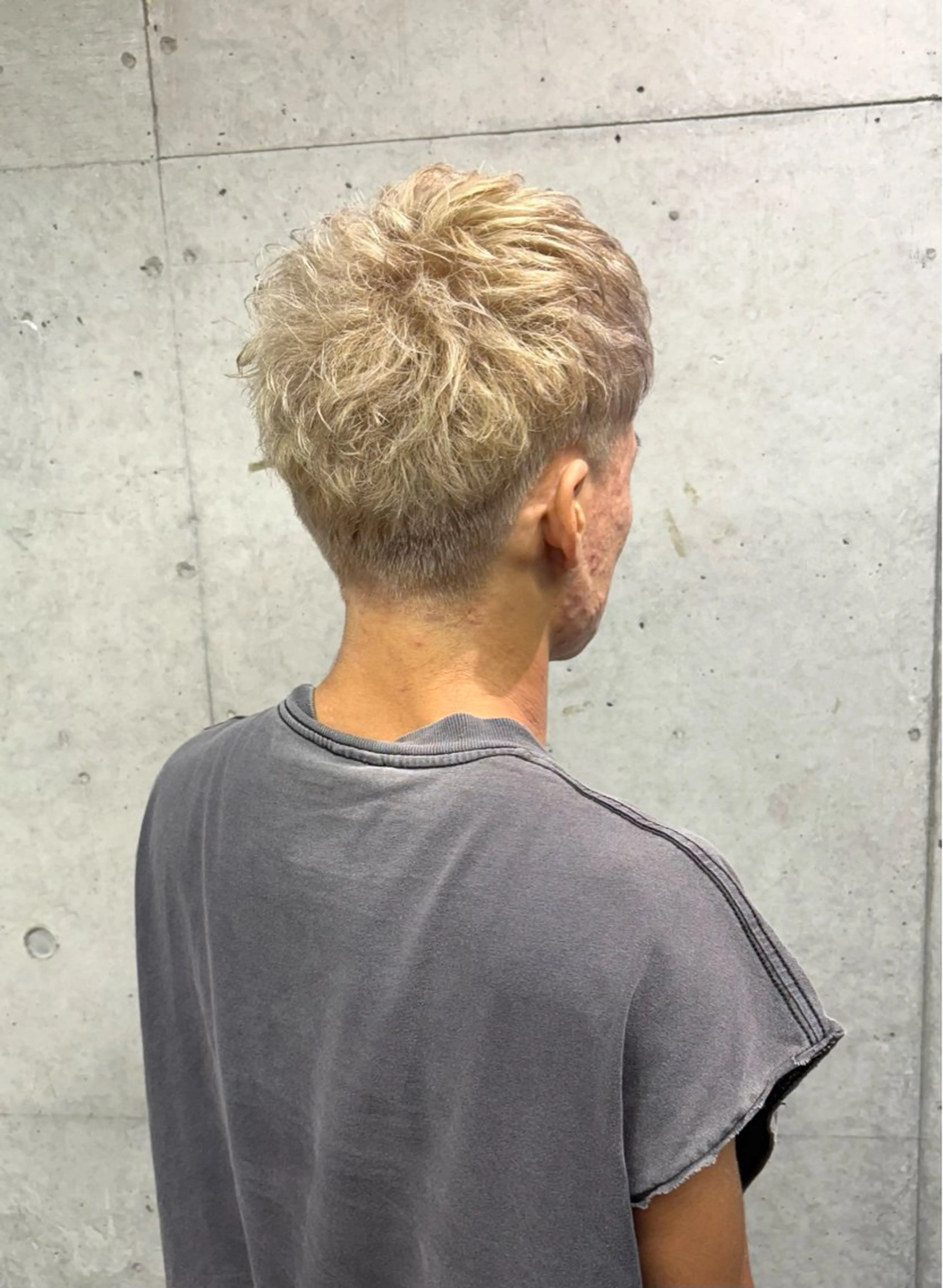 カラー ベージュカラー ブリーチ 💙寒色カラー/ ブリーチ🩵hanaのヘアスタイル