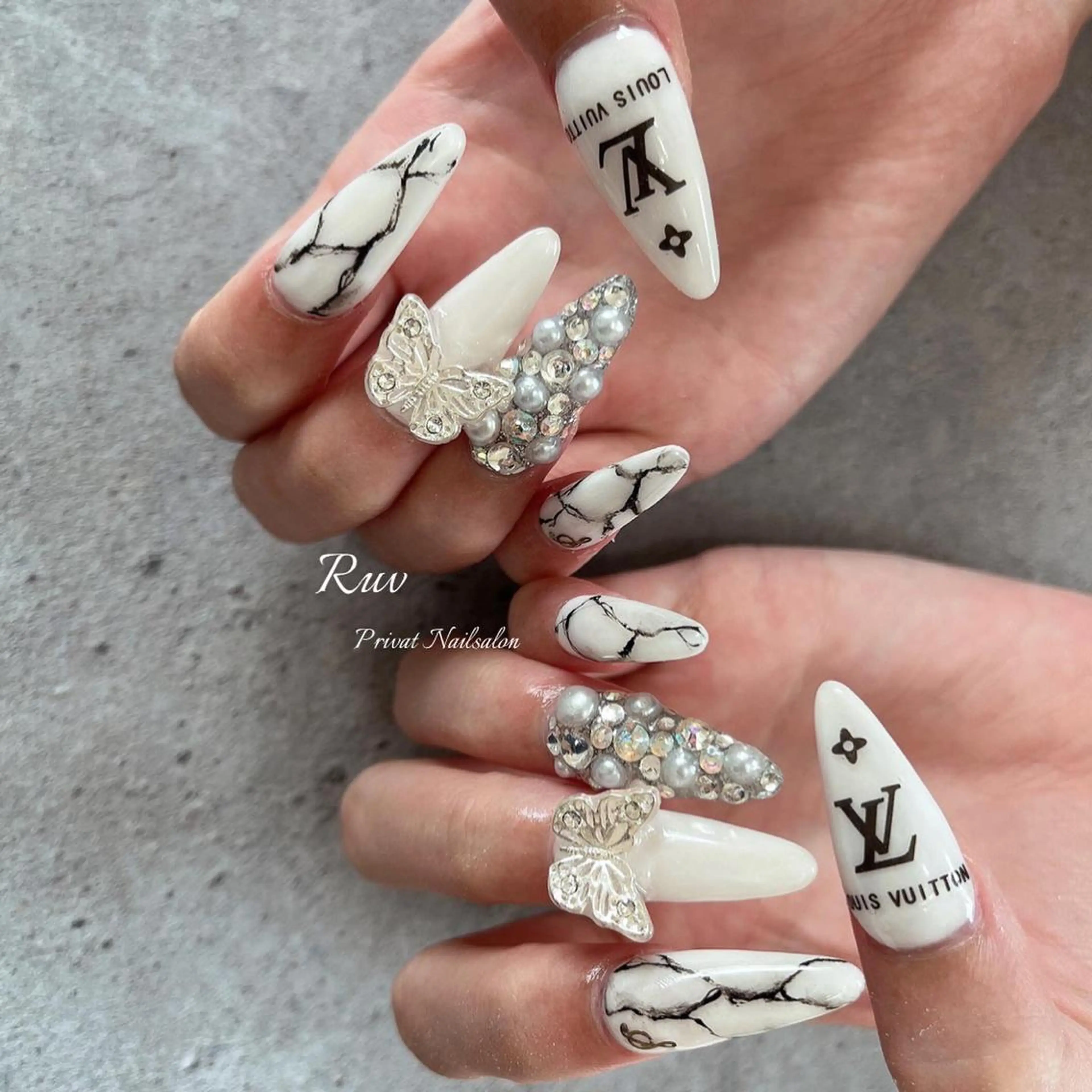 スカルプやり放題コースの写真