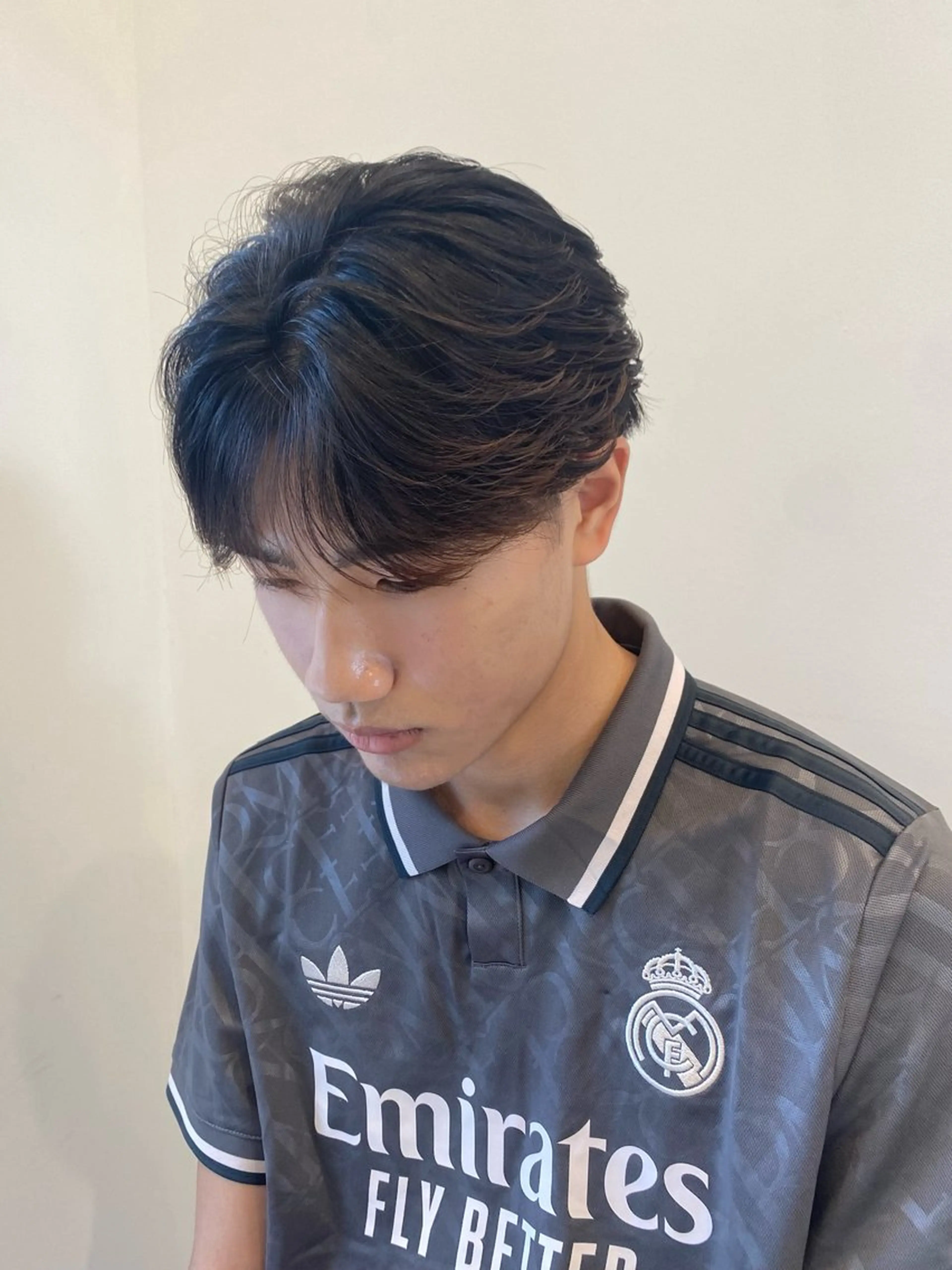 パーマ メンズ フェザーパーマ メンズパーマ パーマ 韓国風メンズヘア💫 ツイスパ💫saraのヘアスタイル