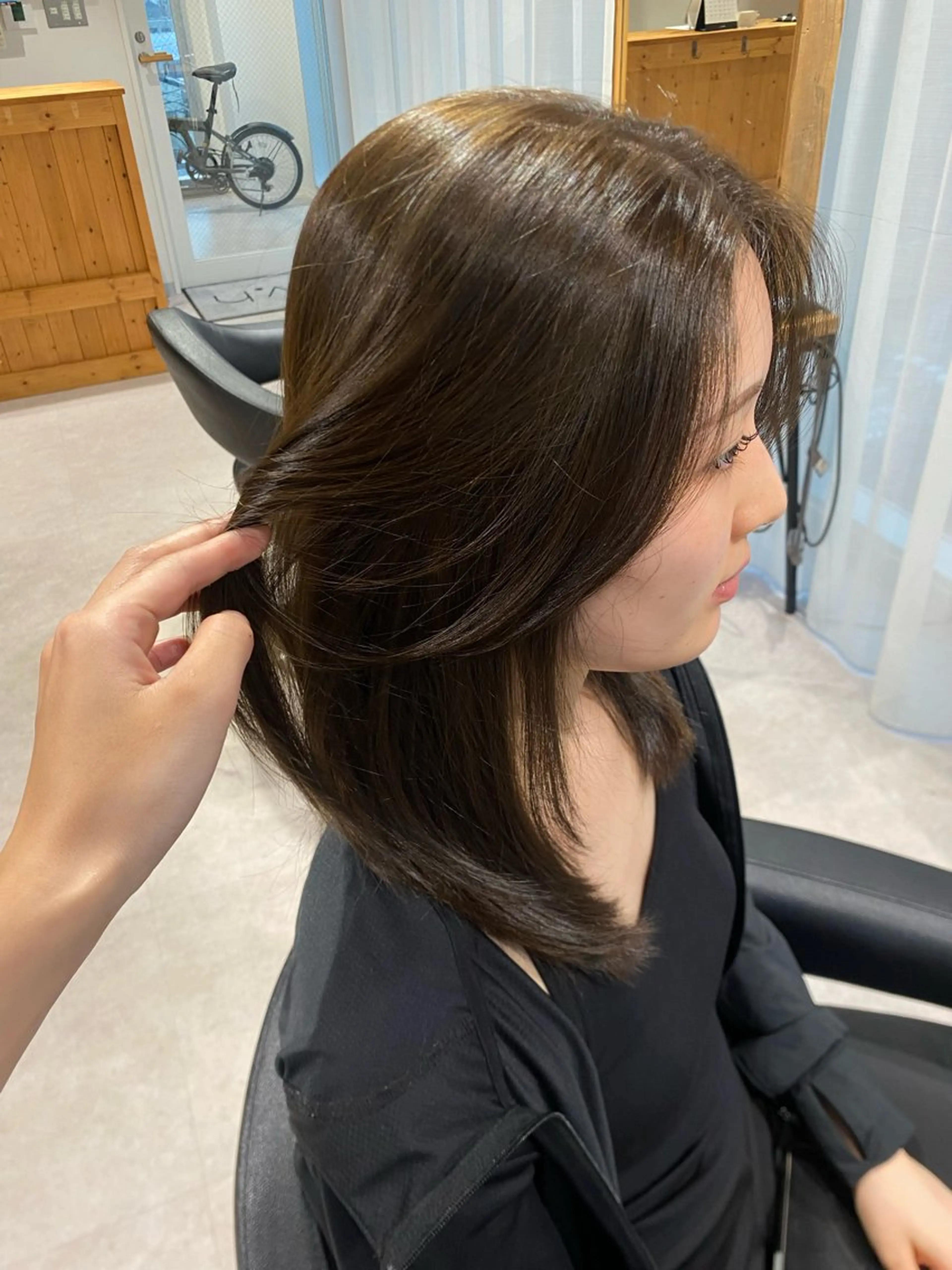 セミロング ヘアカラー iroha/ n.w.h🎀のヘアスタイル