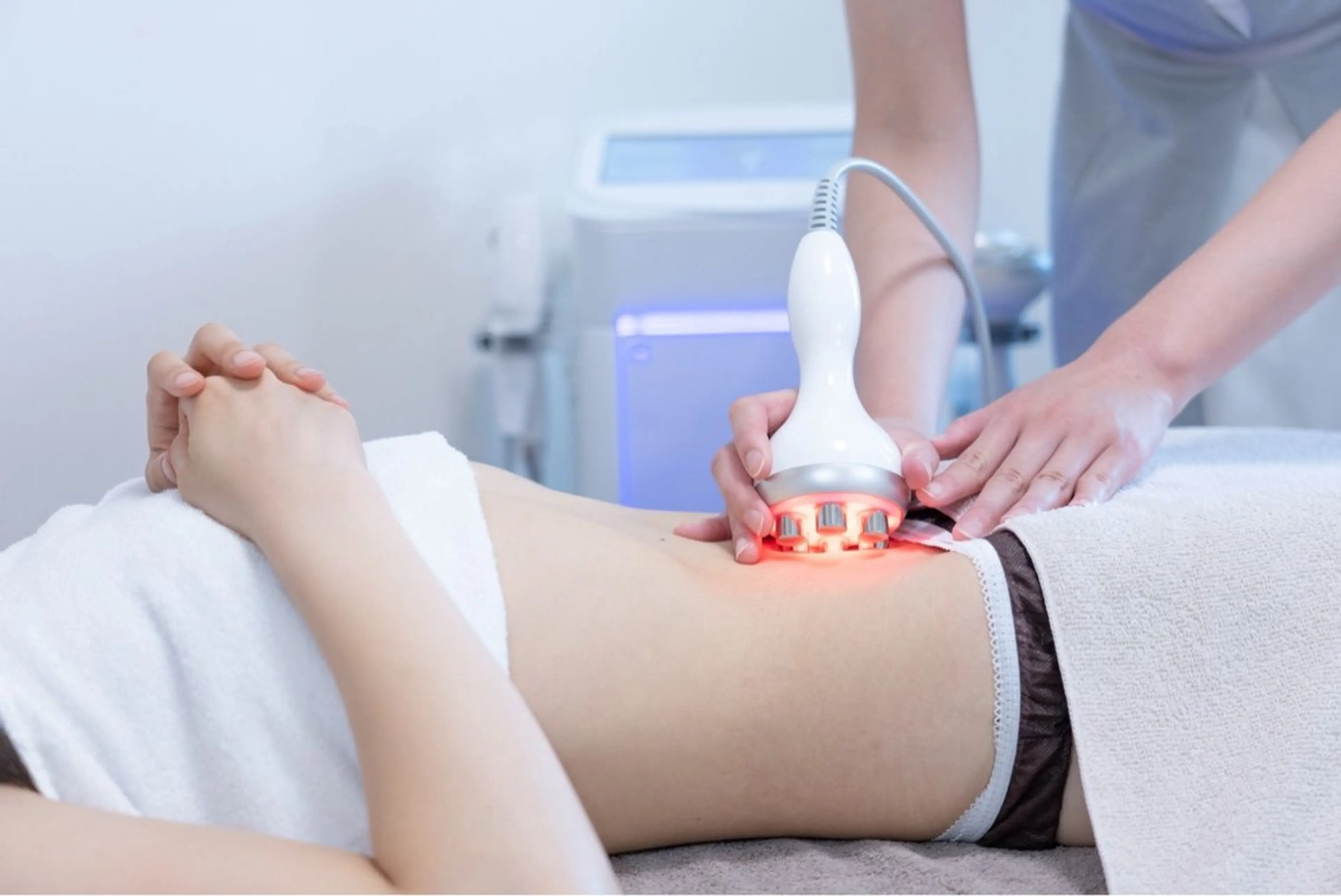 【鬼痩せくびれ作り✨】4大痩身組み合わせオーダーメイドお腹集中痩身60分！(キャビ・ラジオ波・吸引・EMSの合わせ技)の写真