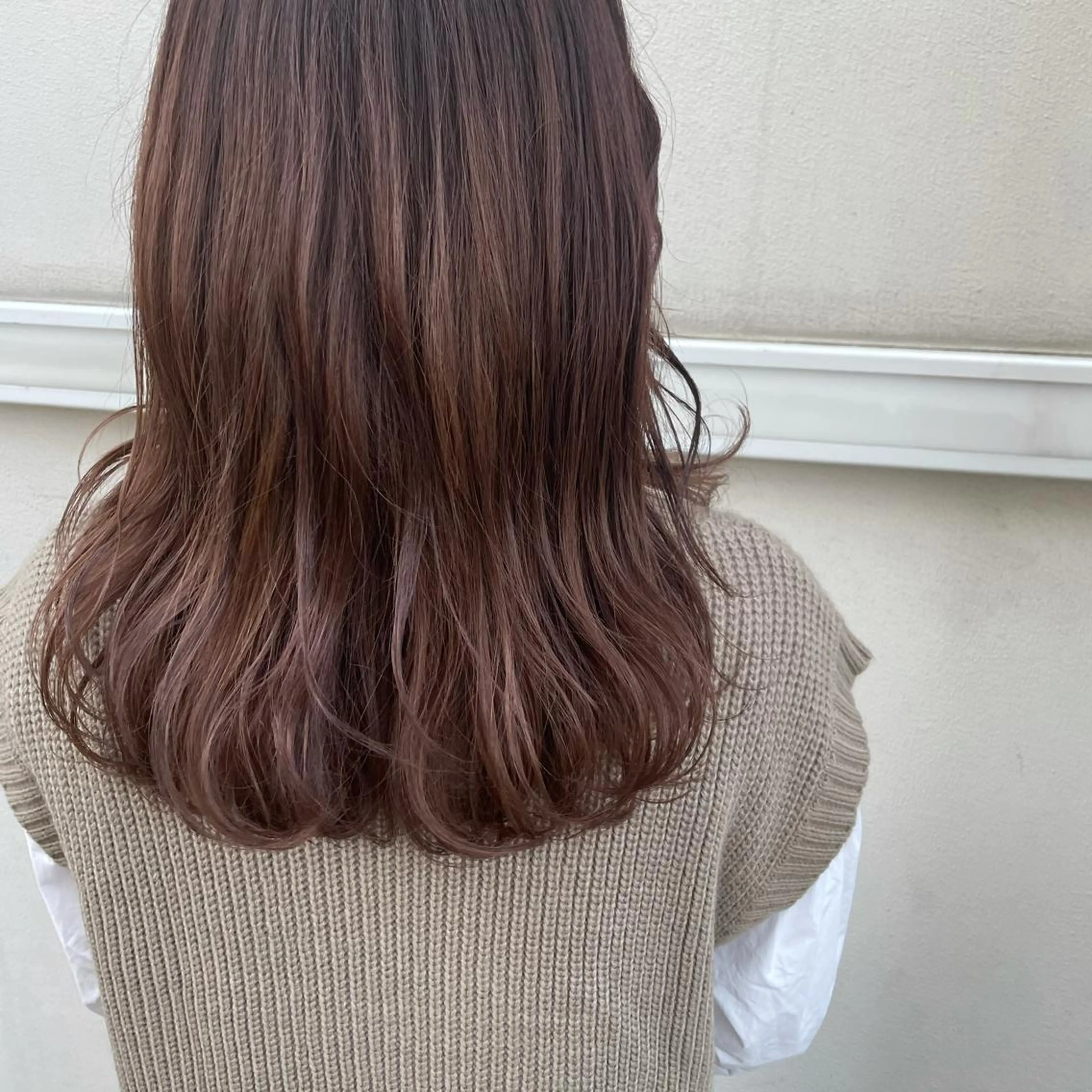 セミロング カラー カット ヘアカラー ブリーチなしで透け感 暖色カラーボブaoiのヘアスタイル