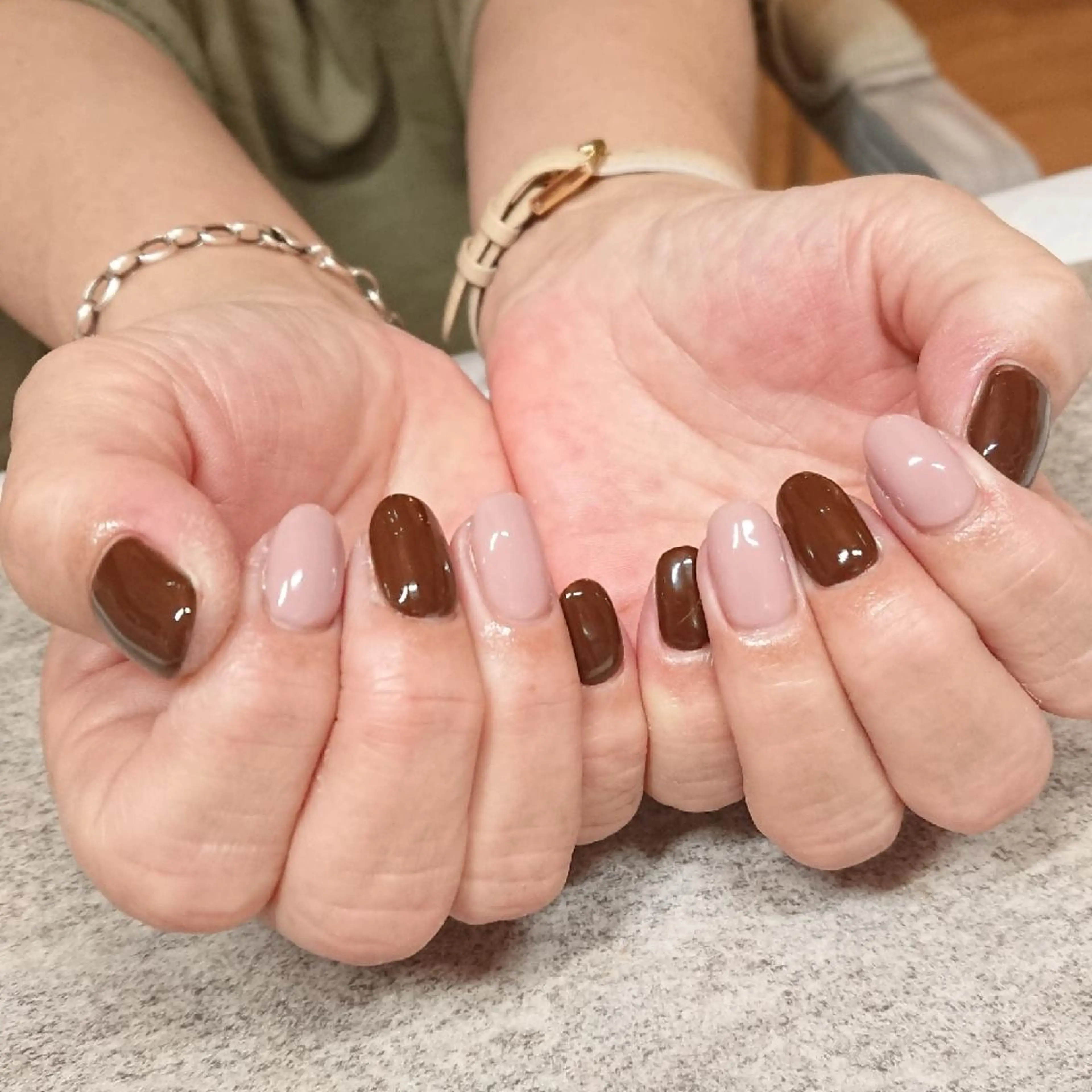 ネイル ジェヌインネイル 河内のネイルデザイン