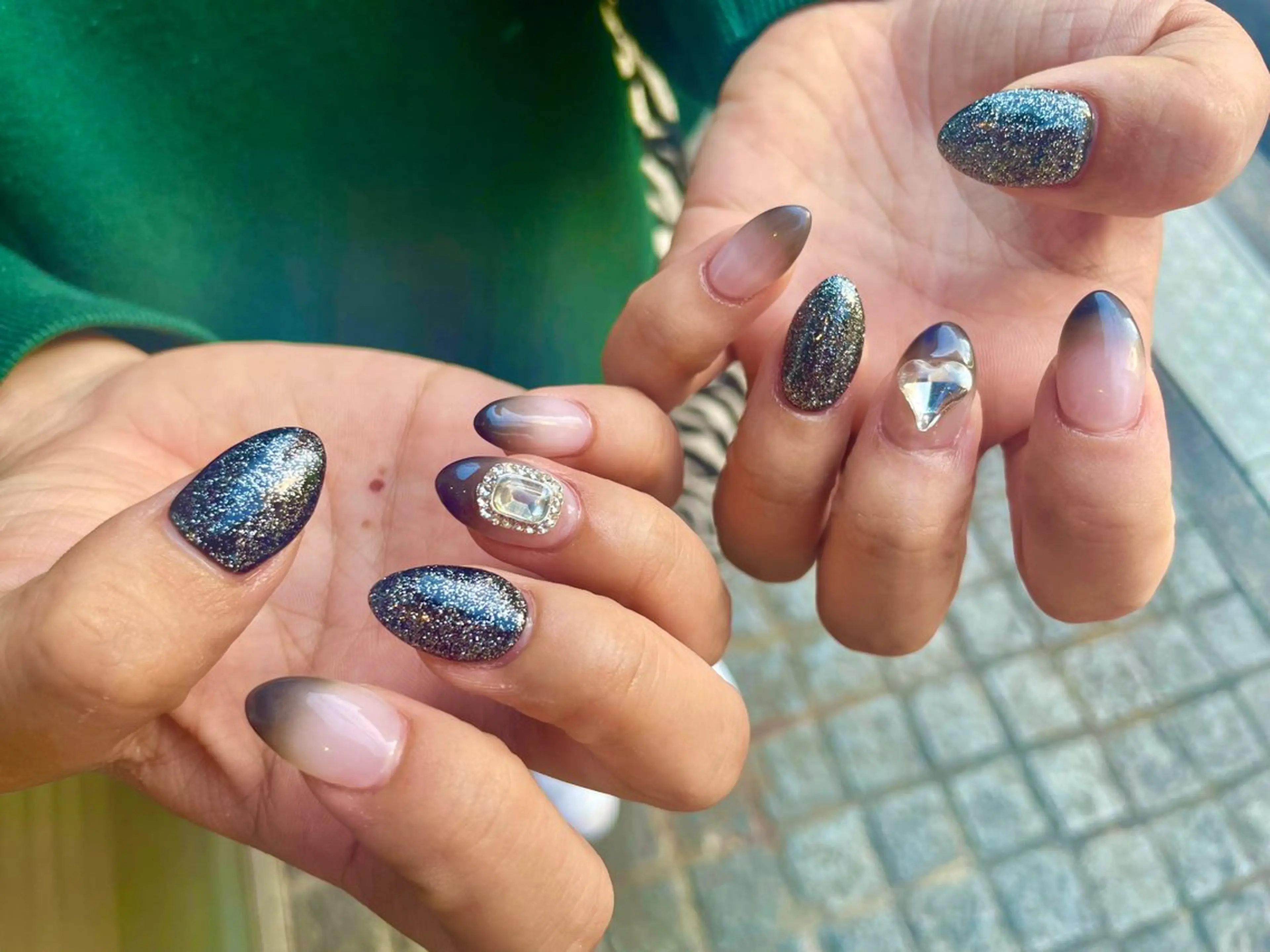 ミディアム nail salon see.所属・nailist sariのネイルデザイン