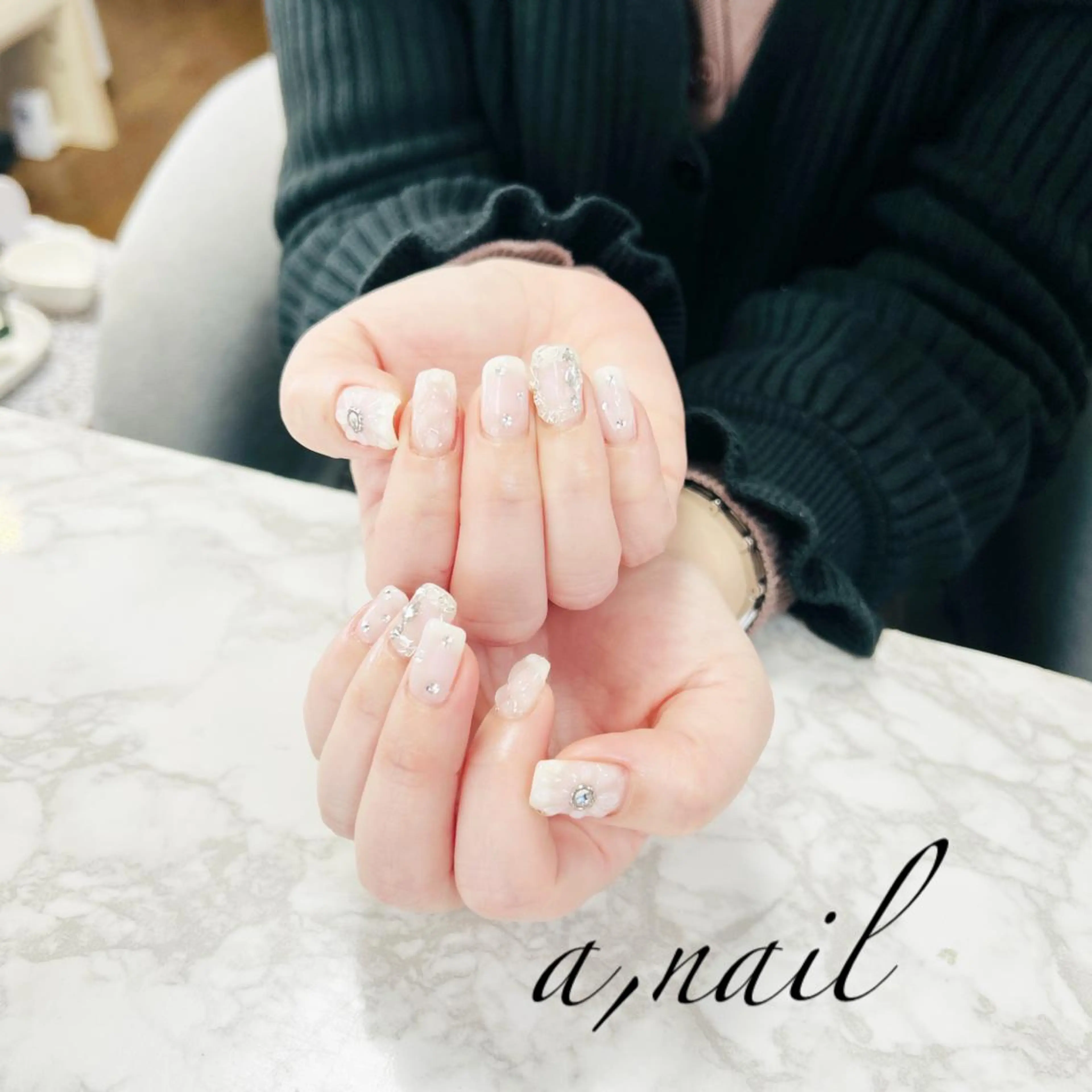 ネイル フットネイル ジェルネイル グラデーション キラキラネイル 韓国ネイル ネイルサロン エーネイルのネイルデザイン