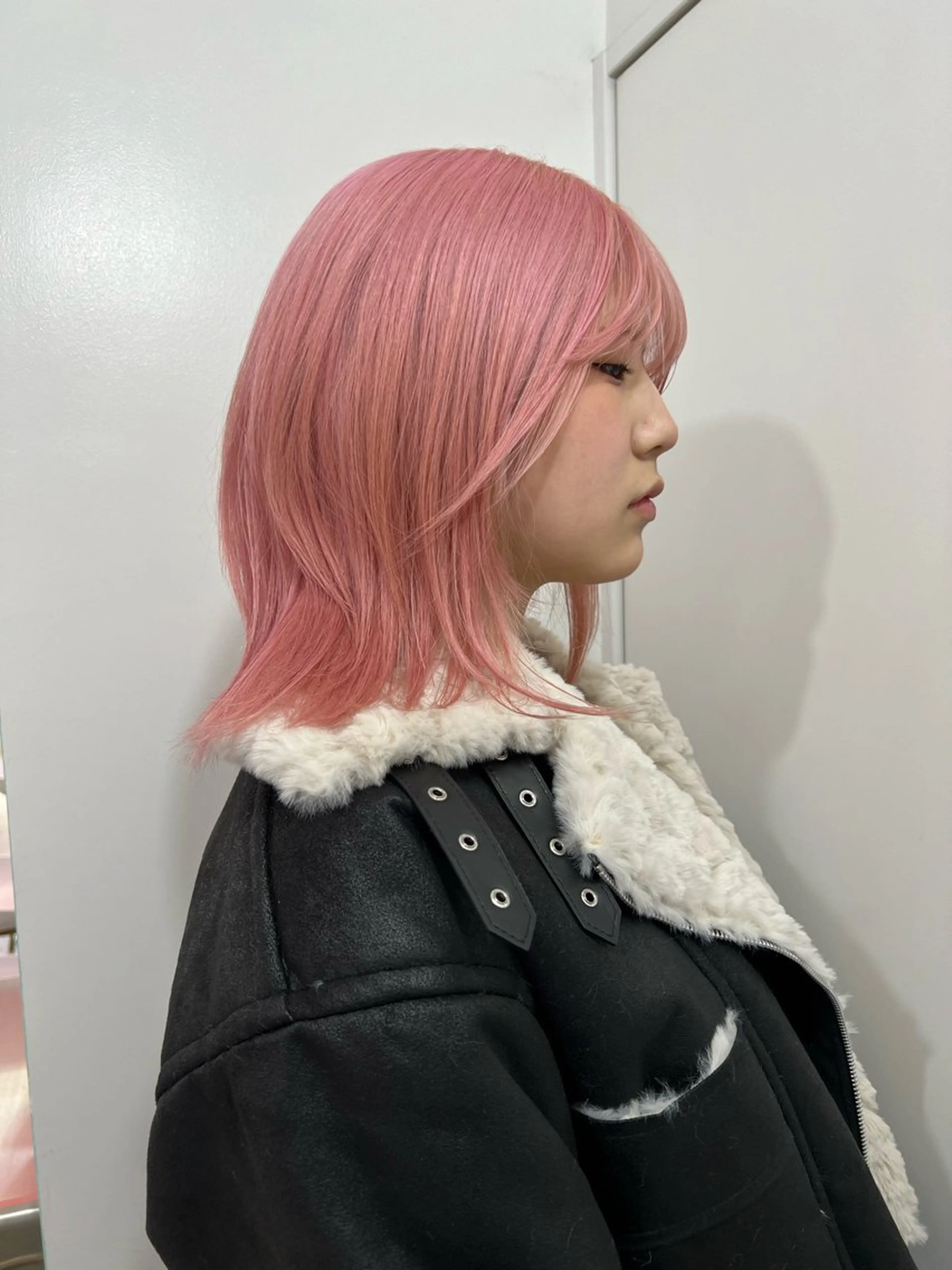 セミロング 💥ウルフカット デザインあんな💥のヘアスタイル