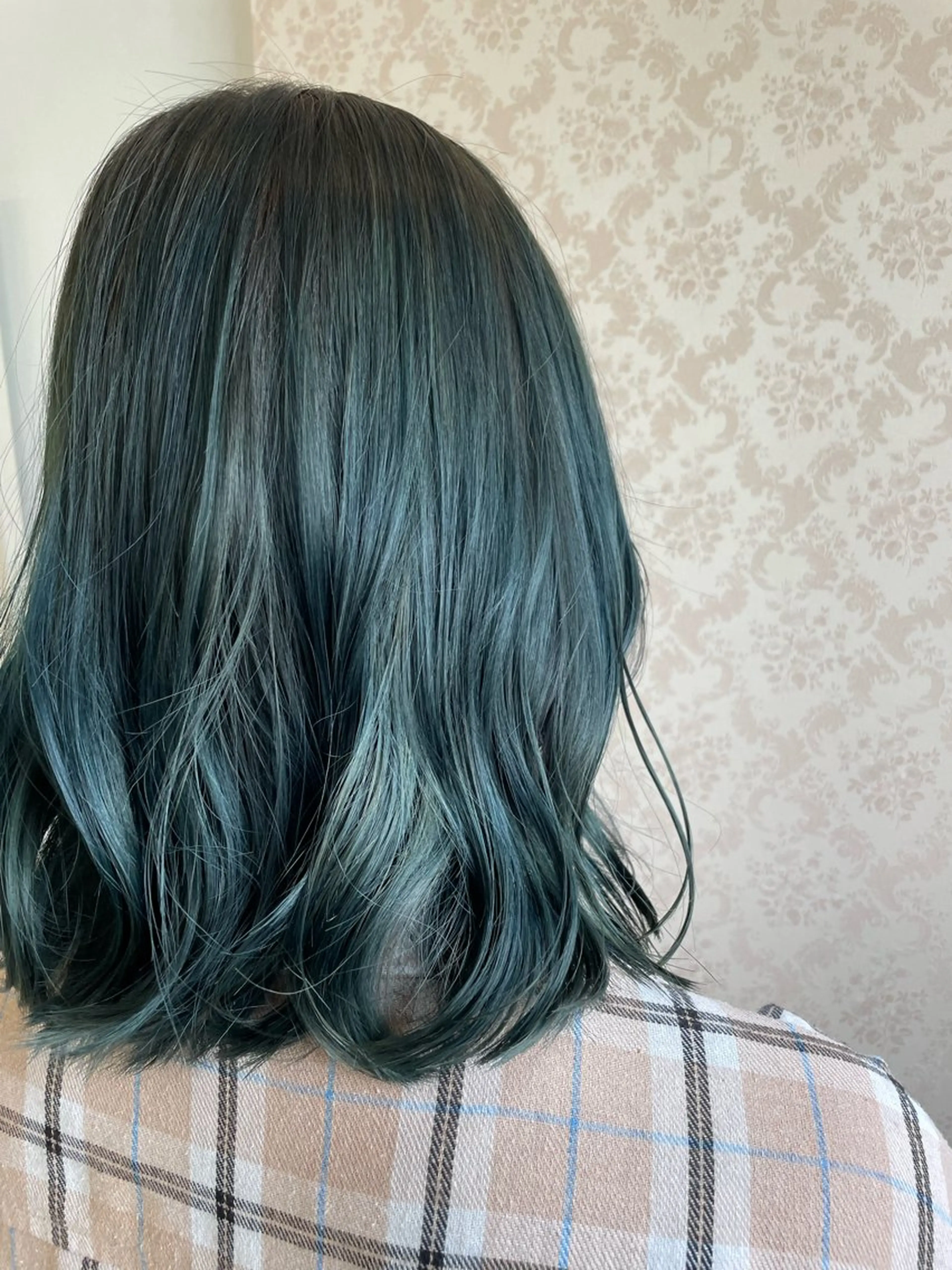 カラー ヒヨシ ルナのヘアスタイル