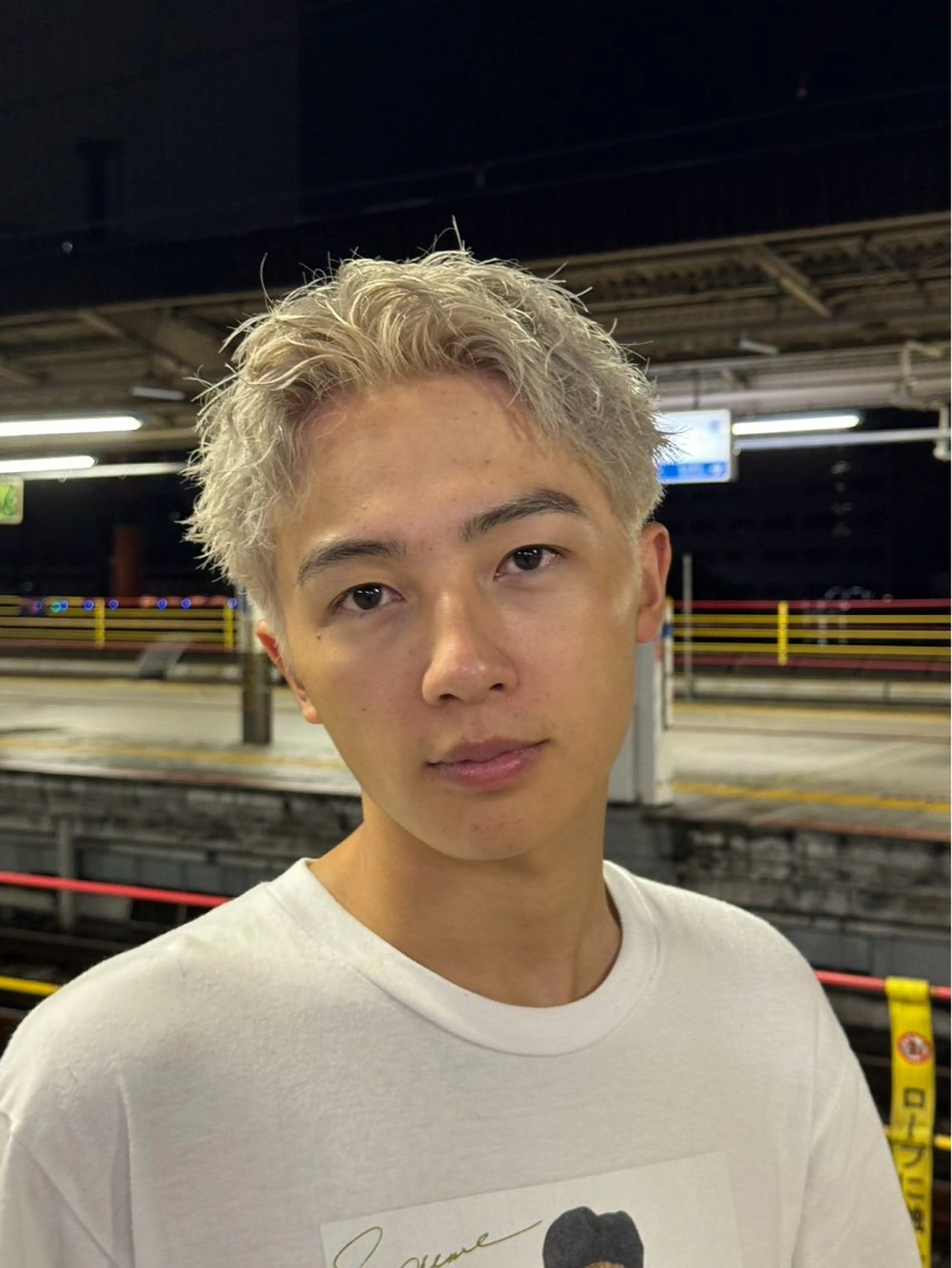 ショート メンズ 似合わせカット Maison 心斎橋店所属・メンズ特化パーマ/ ハイトーンブリーチのヘアスタイル