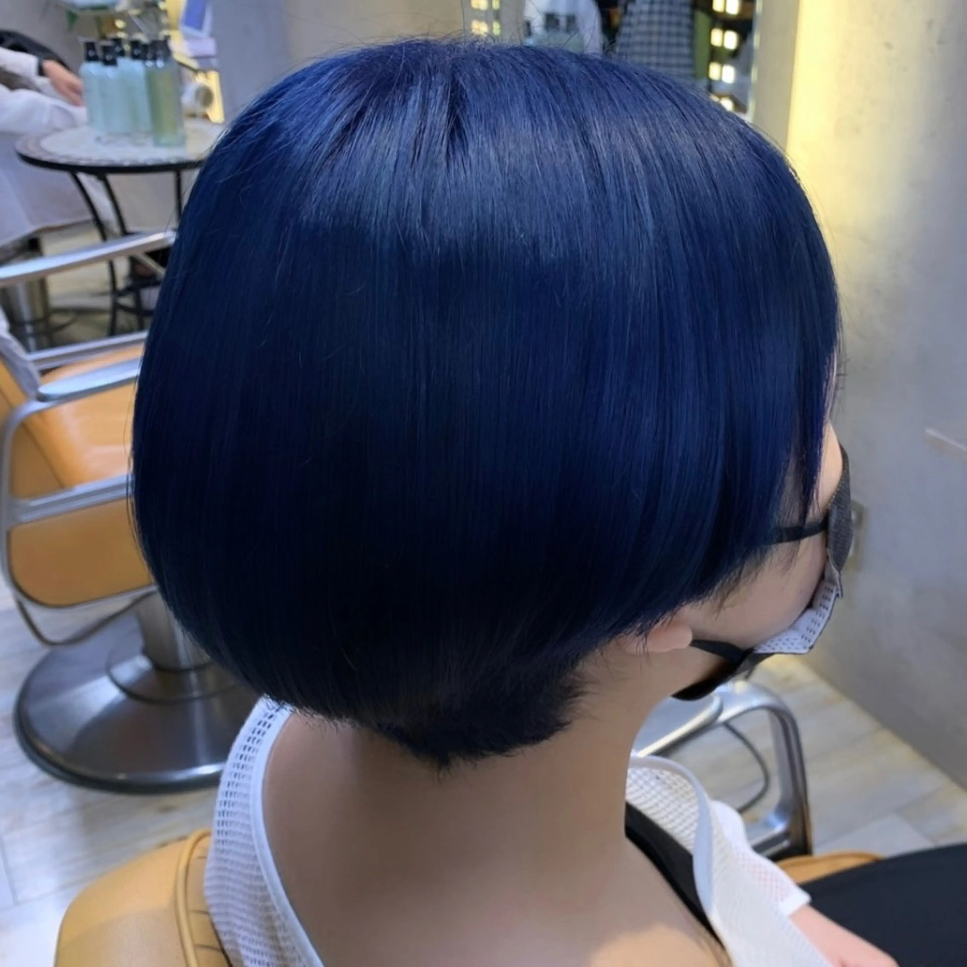 ショート カラー ブリーチ ブルーカラー ネイビーカラー ミユウ🌼ブリーチ / ダブルカラーのヘアスタイル