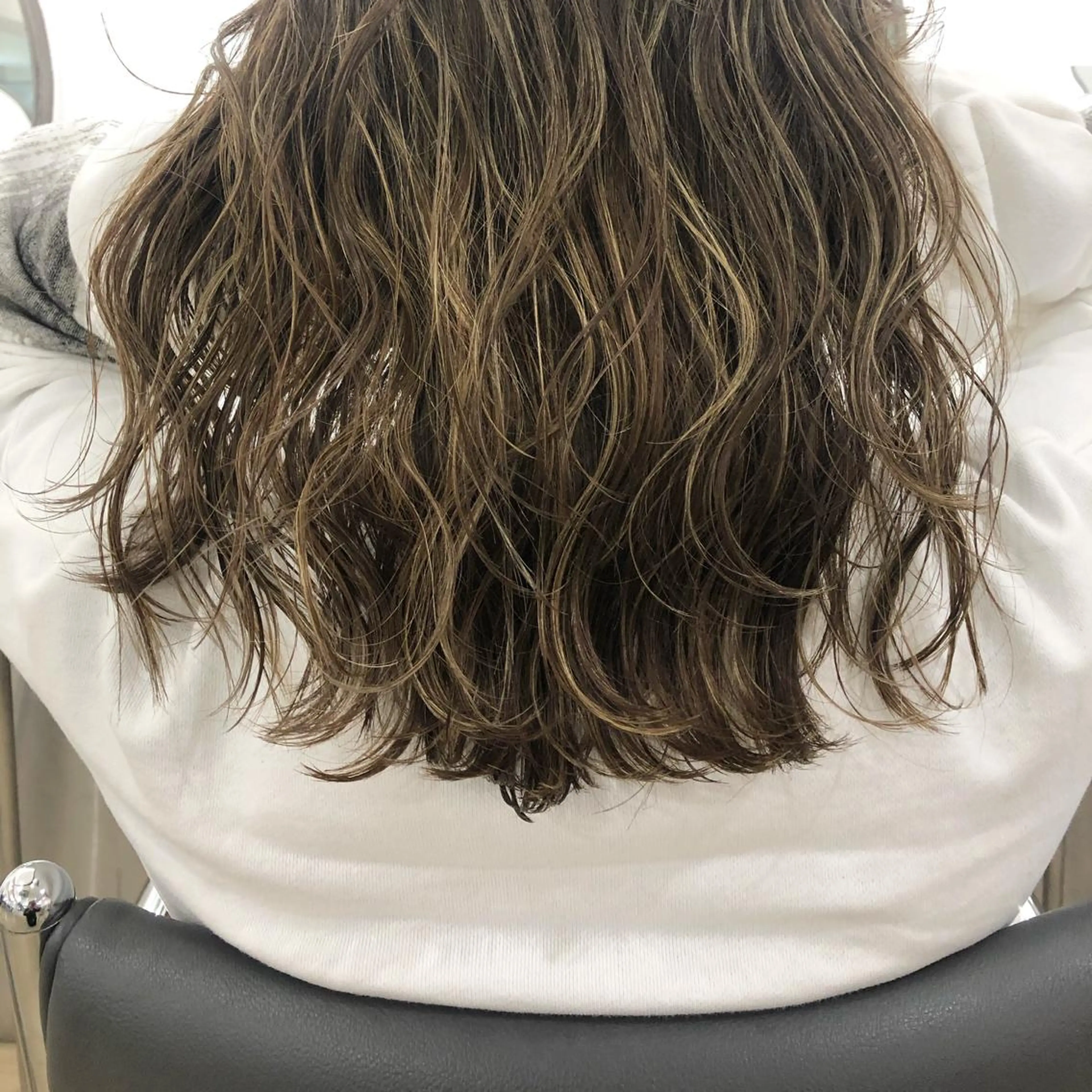 セミロング カラー アッシュ ハイライトカラー ハイライト Tao所属・藤川 大智のヘアスタイル
