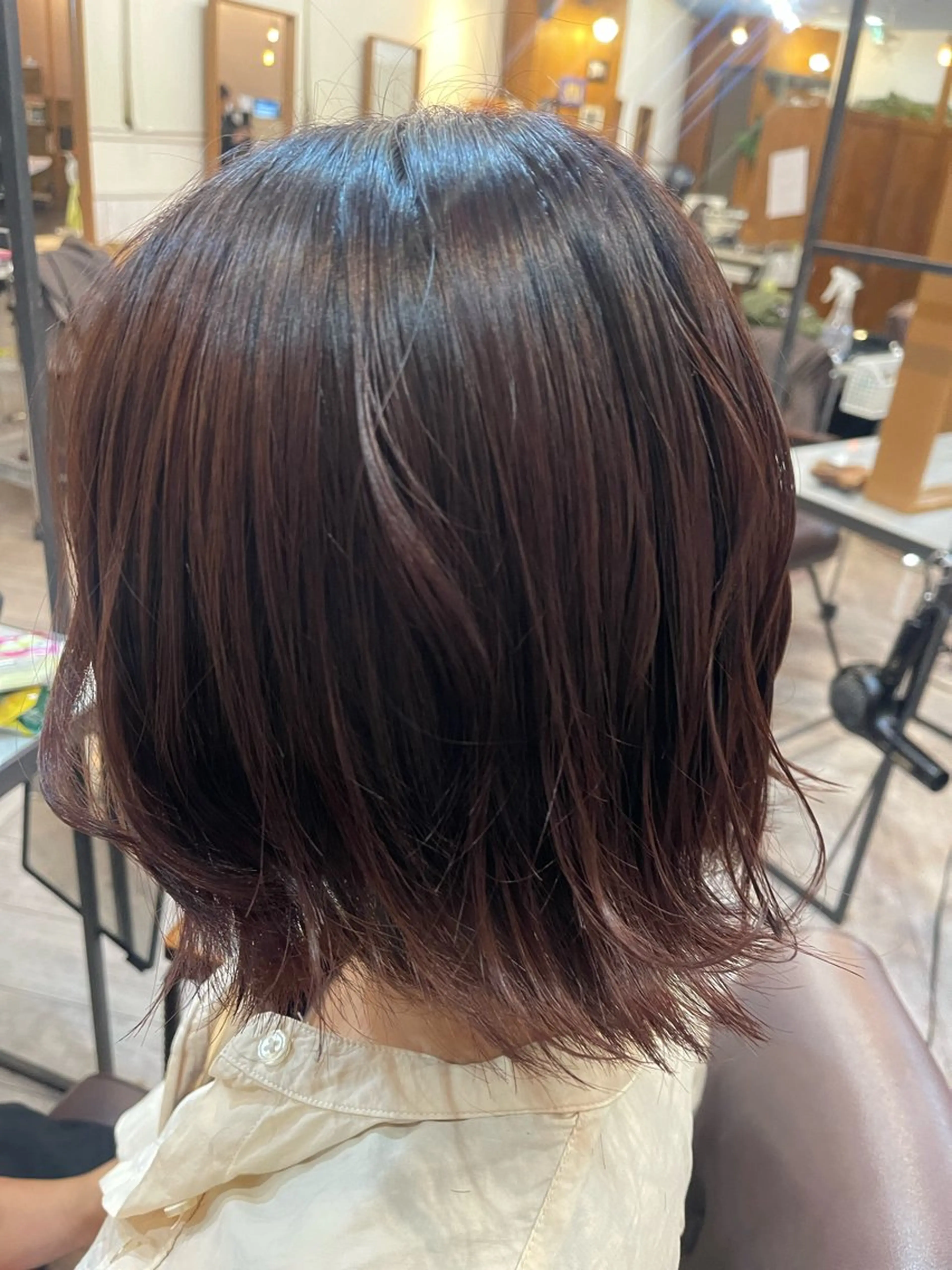 ショート ピンクブラウン ボブ 外ハネヘア ラム【CLAP】 🤍のヘアスタイル